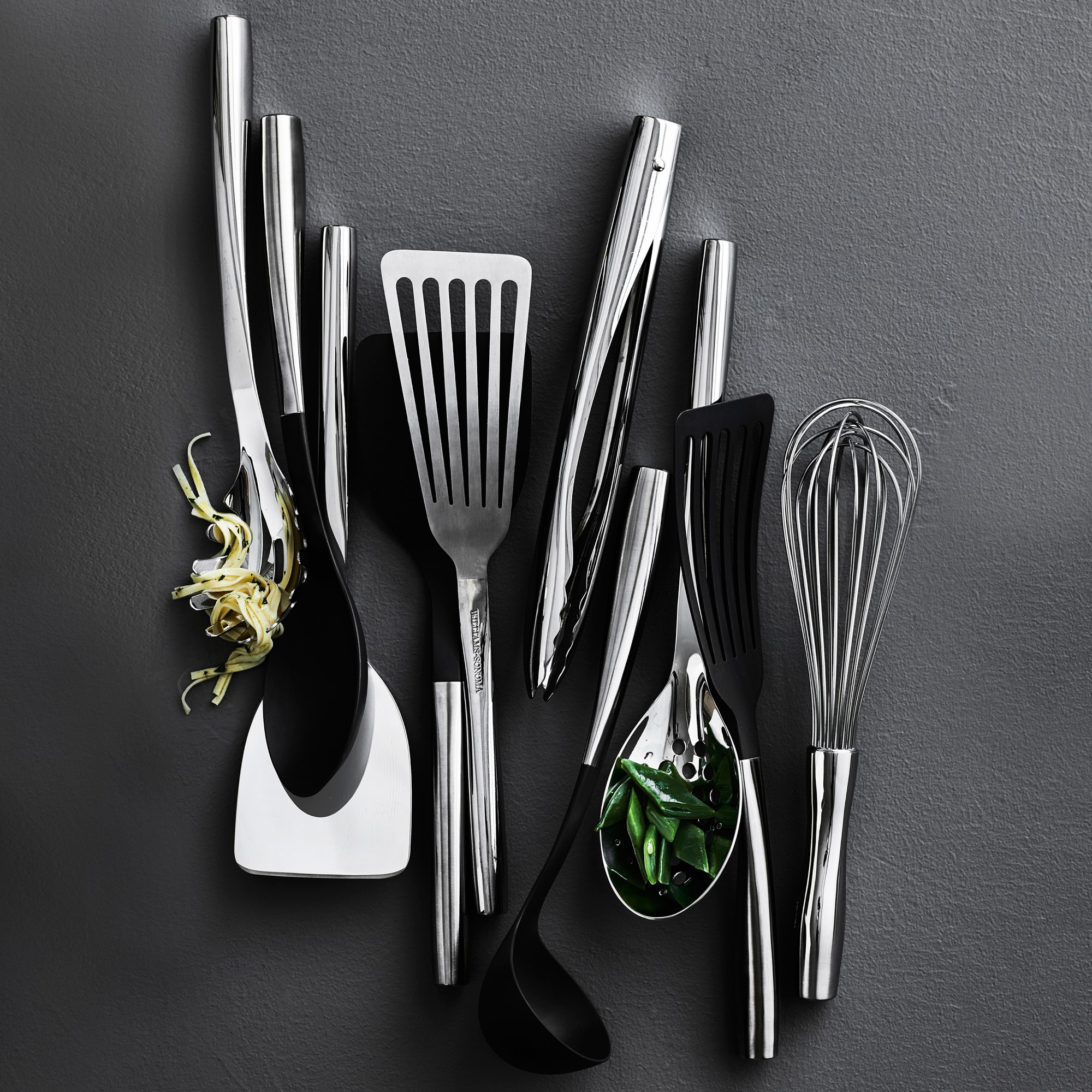 Williams Sonoma Signature Nonstick Fish Turner