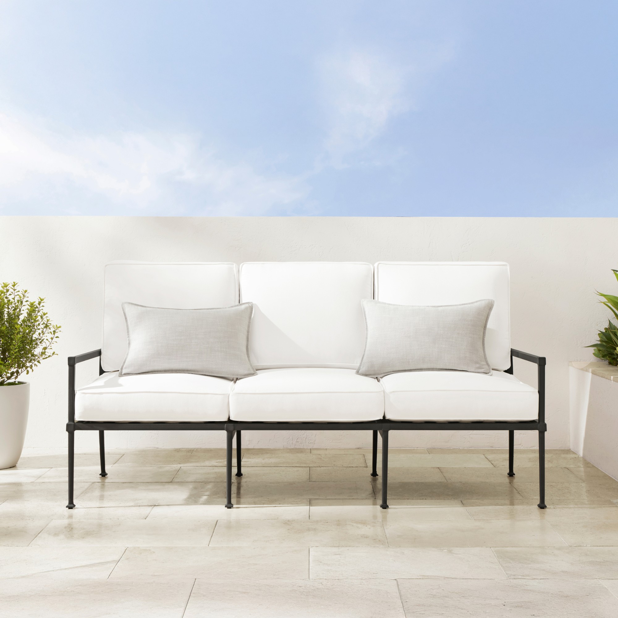 Bridgehampton Outdoor Sofa (74