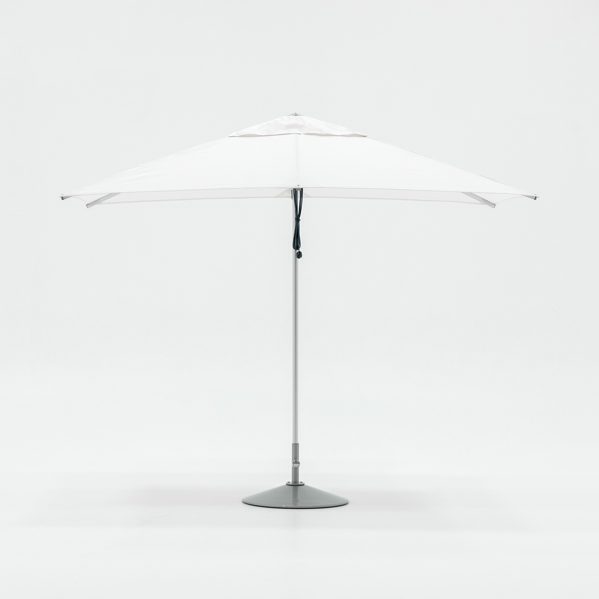 7.5'-11.5' Performance Center Post Umbrella