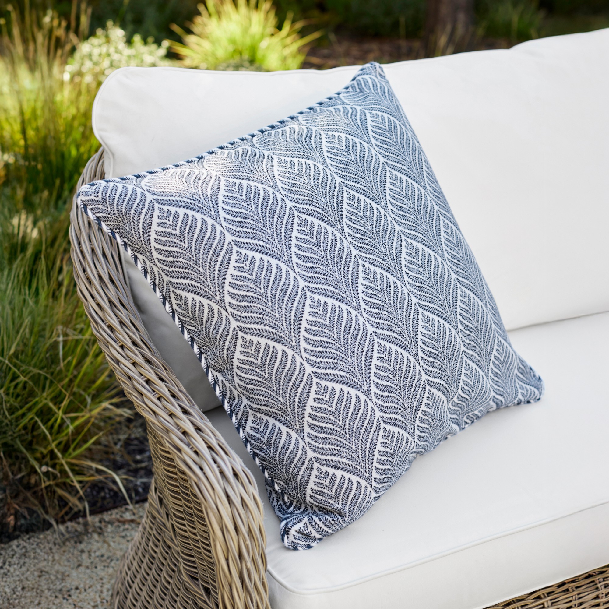 Linnaeus Outdoor Pillow Cover