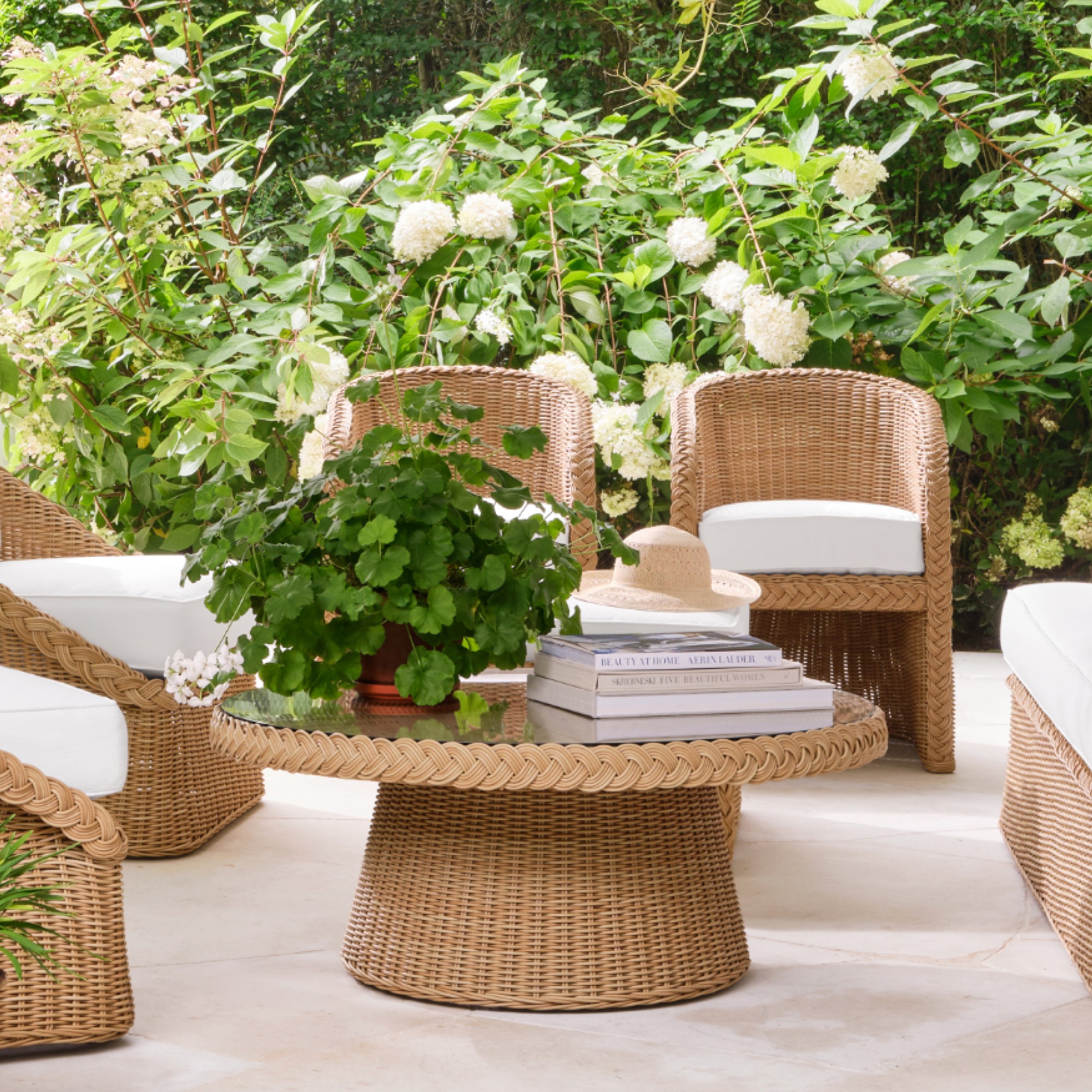 AERIN East Hampton Coffee Table (42