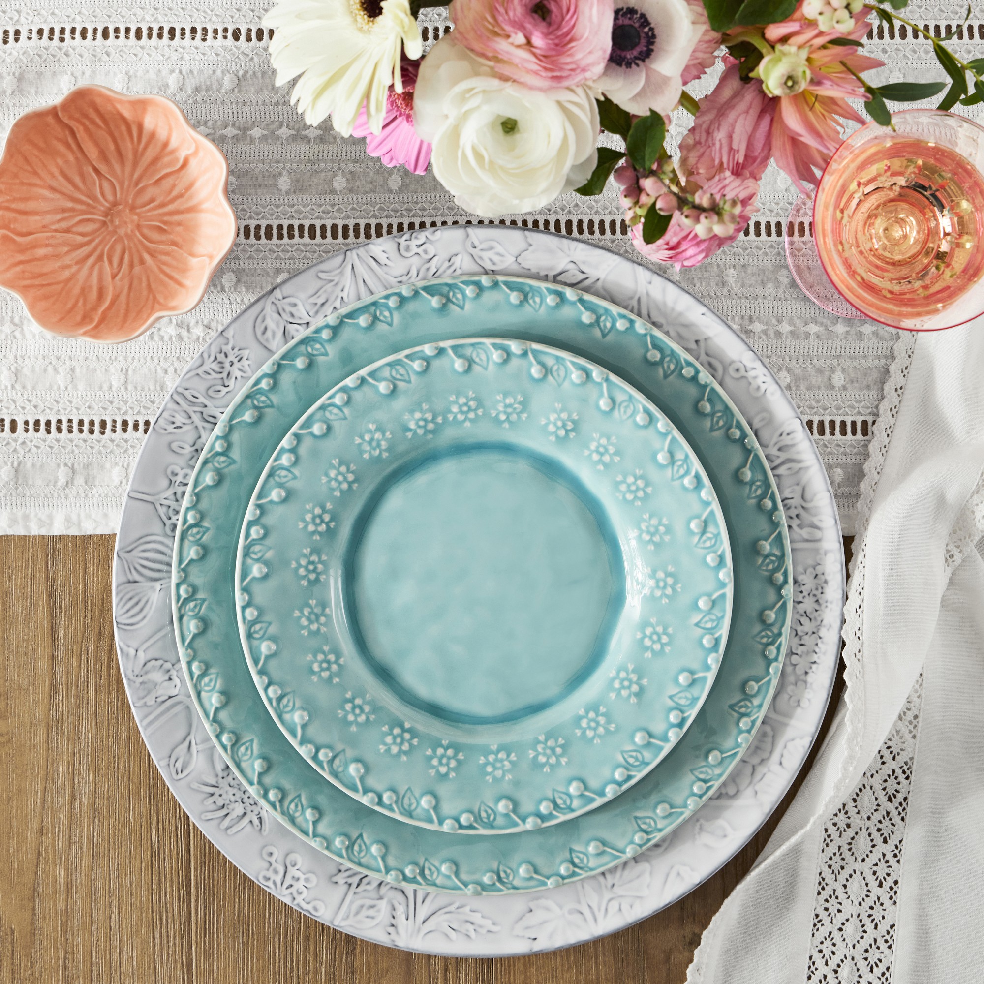 Bordallo Pinheiro Flora Charger