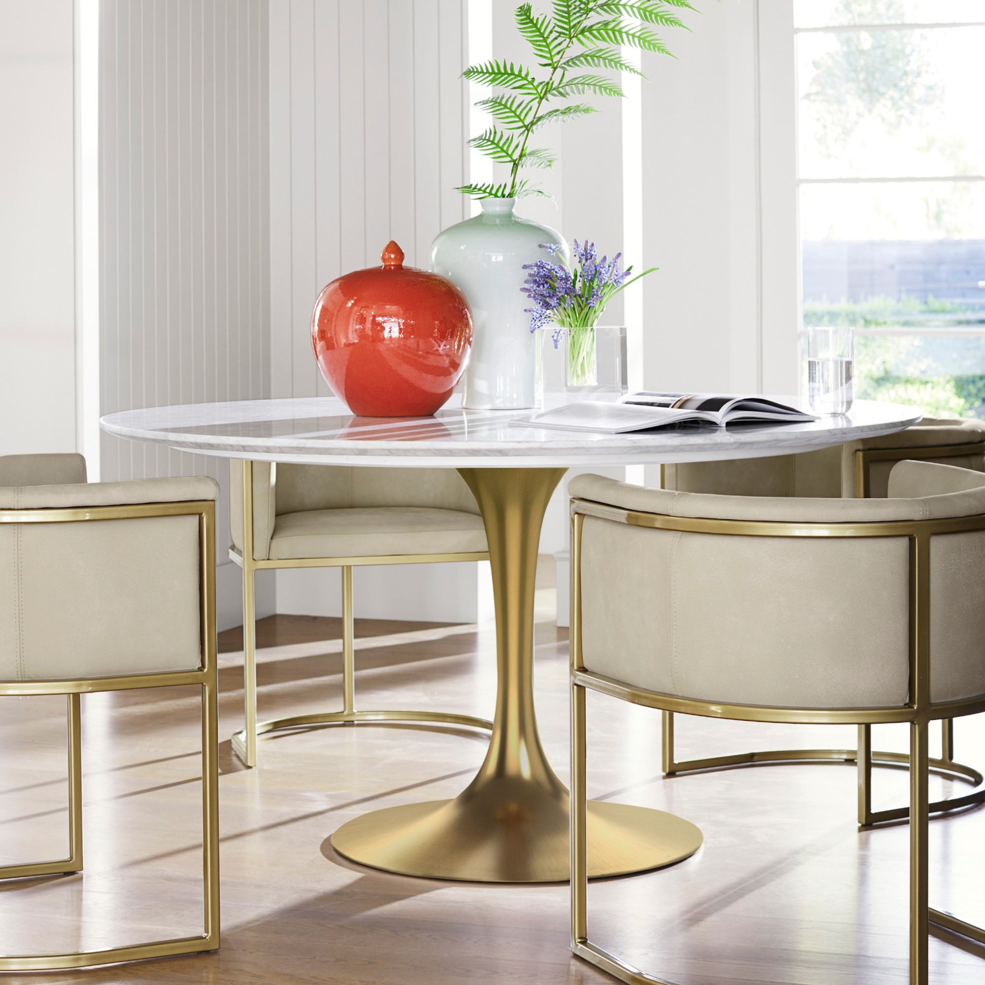 Tulip Round Pedestal Dining Table (42