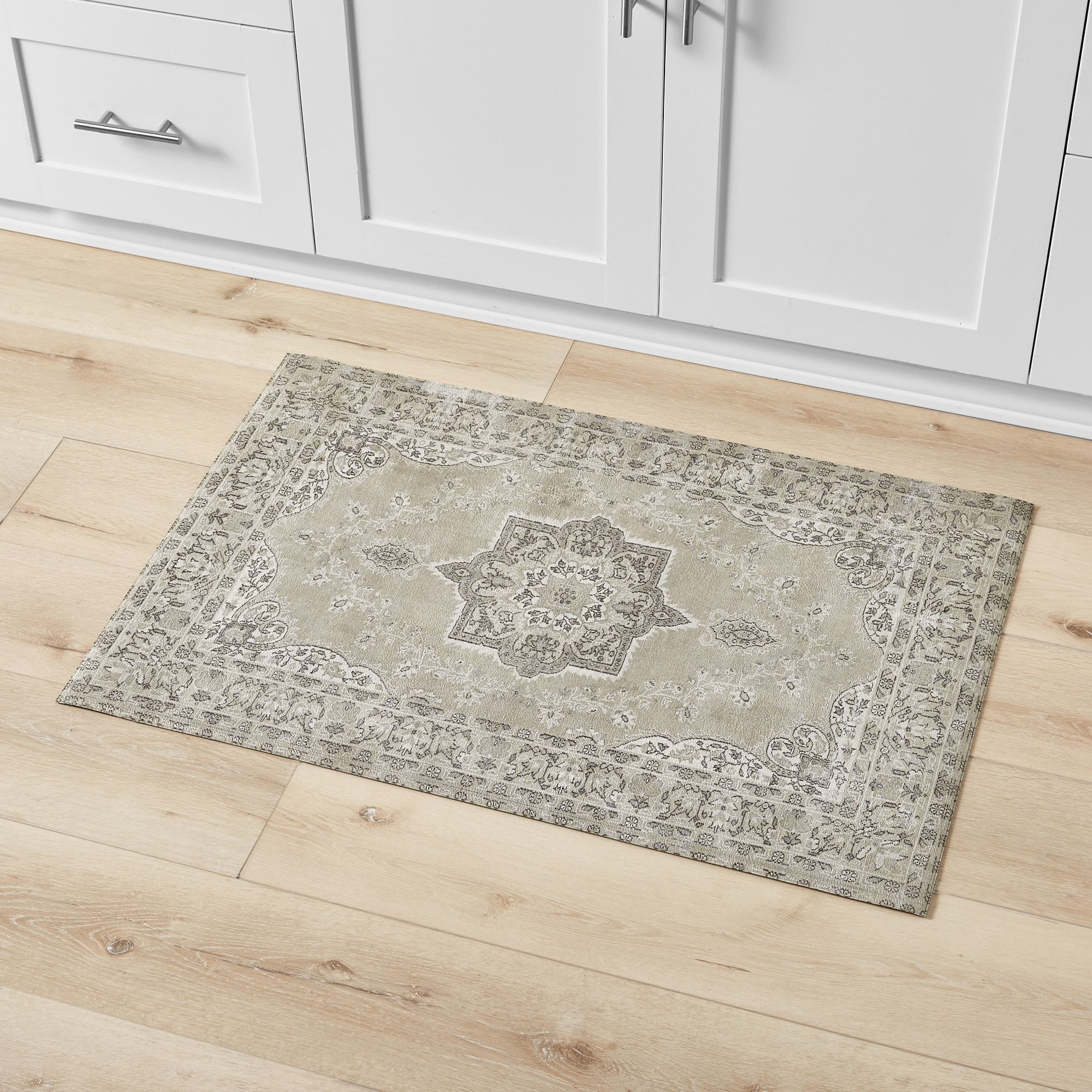 Williams Sonoma Faux Knotted Rug Comfort Mat, Gray
