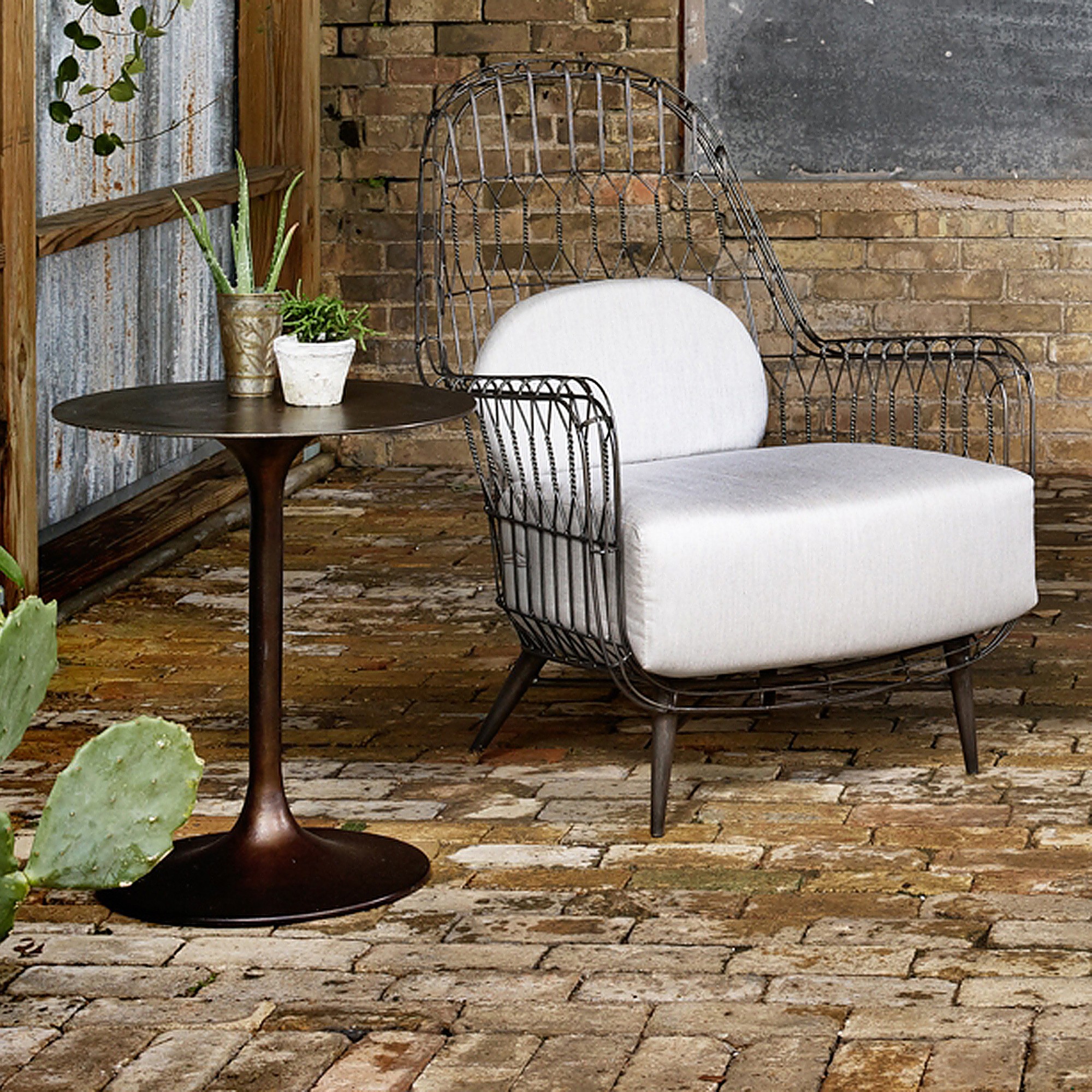 Piermont Tulip Side Table (20
