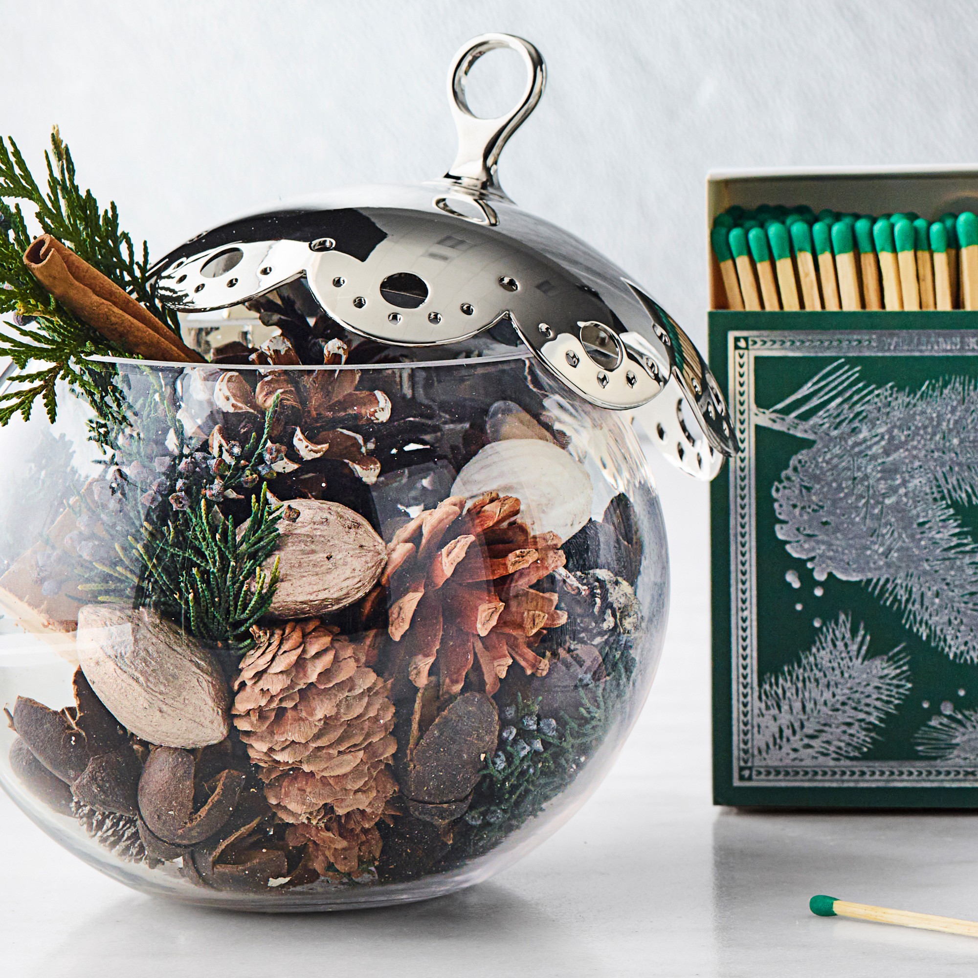 Williams Sonoma Winter Forest Match Box, 125-count