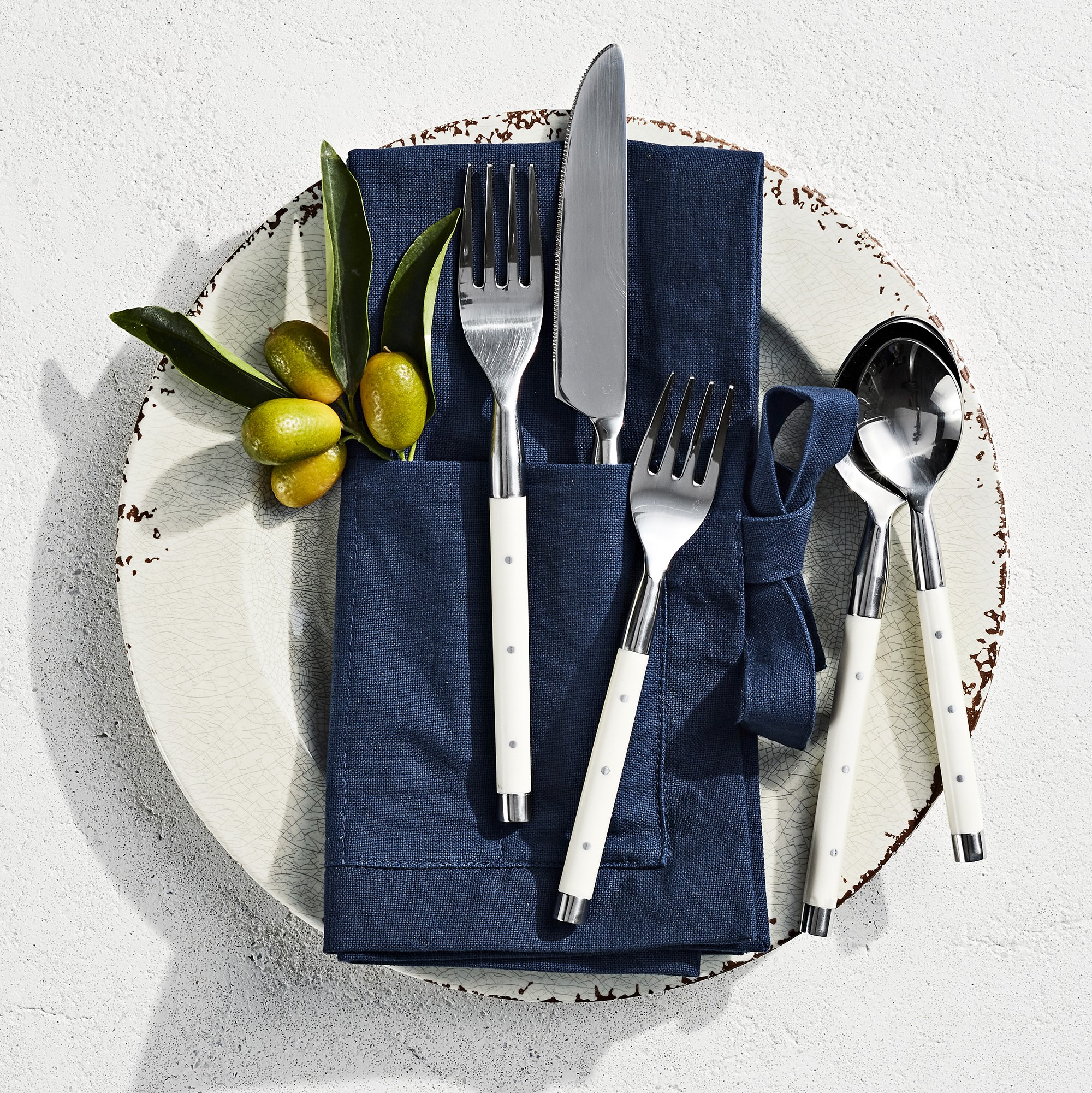 Rustic® Outdoor Melamine Dinner Plates, Set of 4