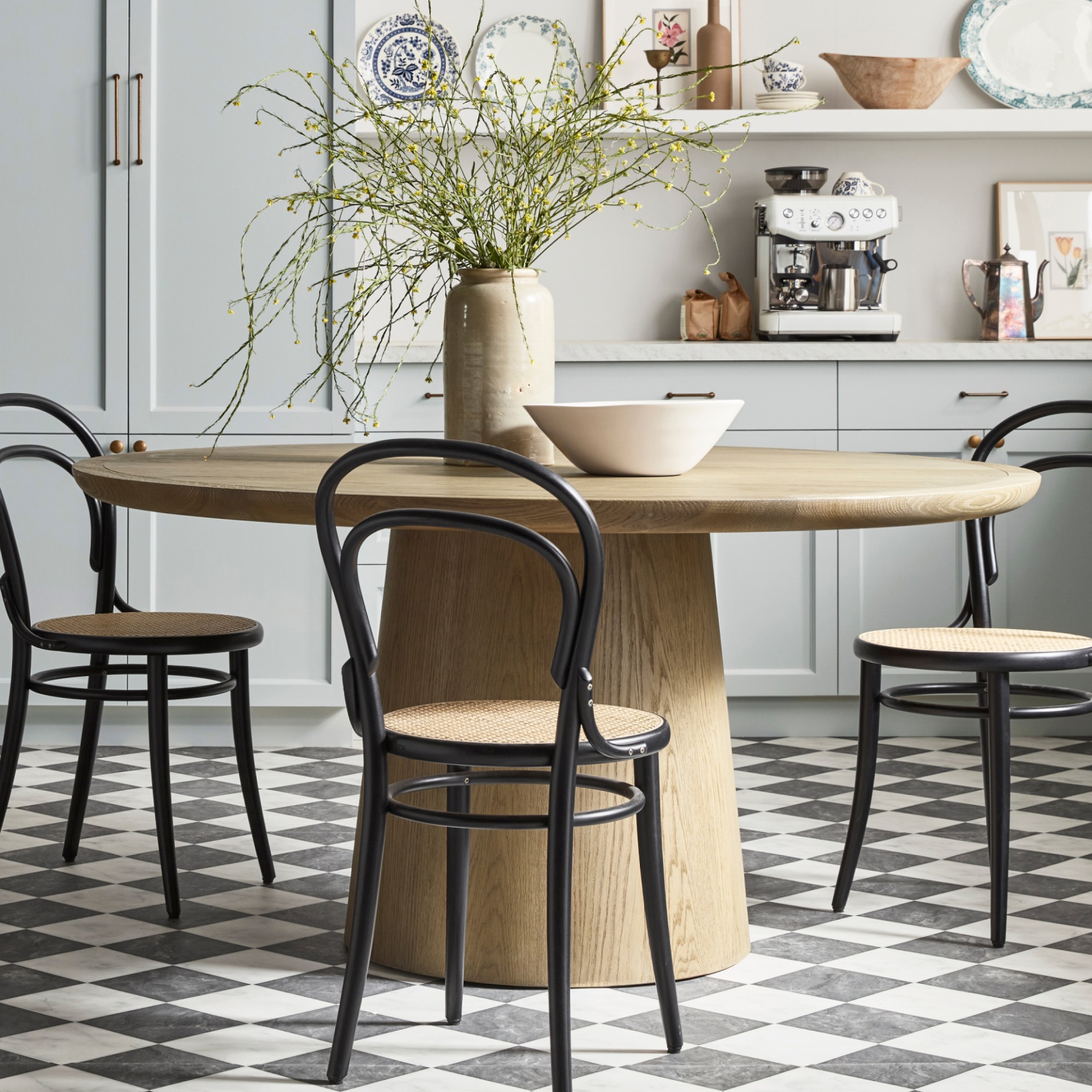 Radius Round Dining Table (60