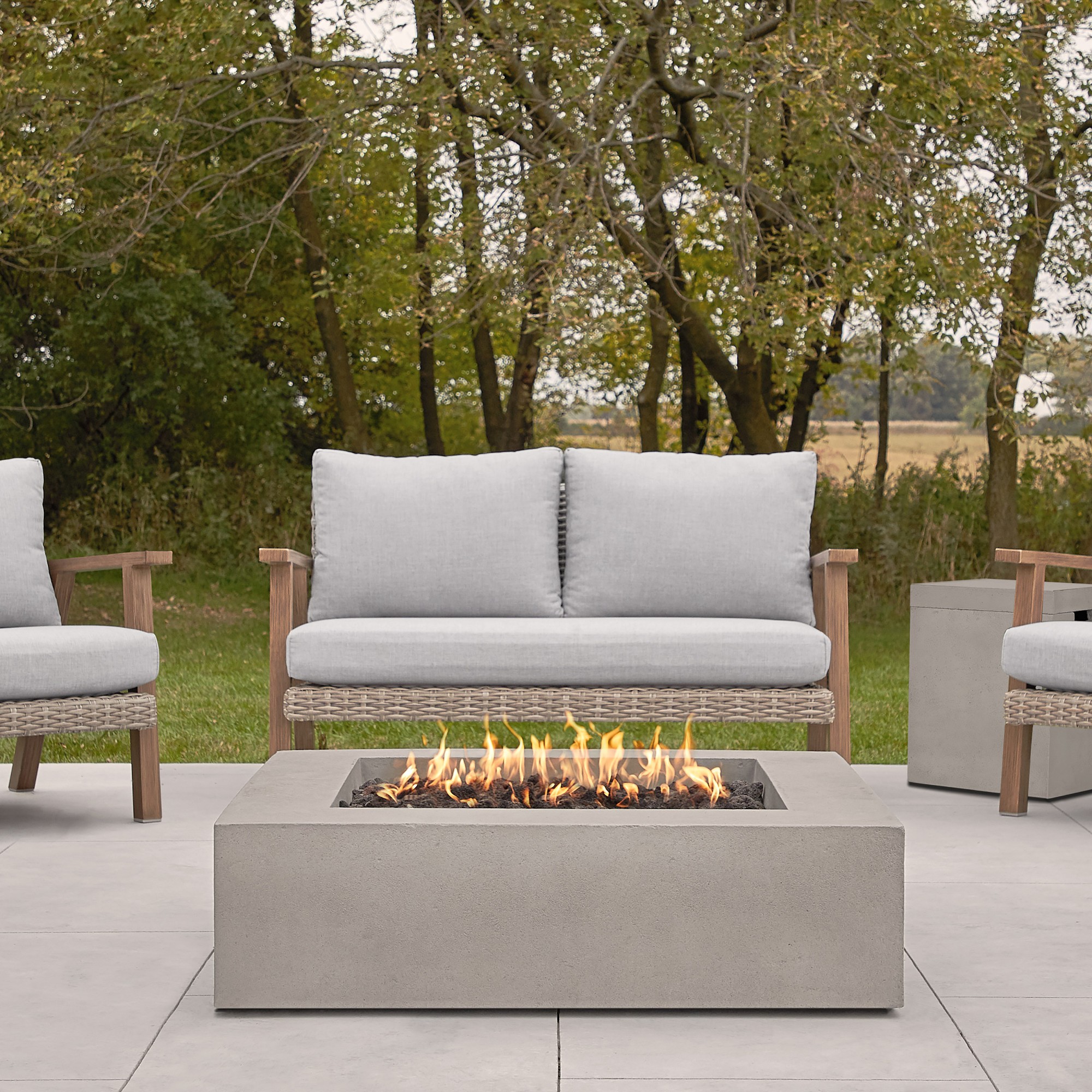 Avila Square Propane Fire Table (42.5