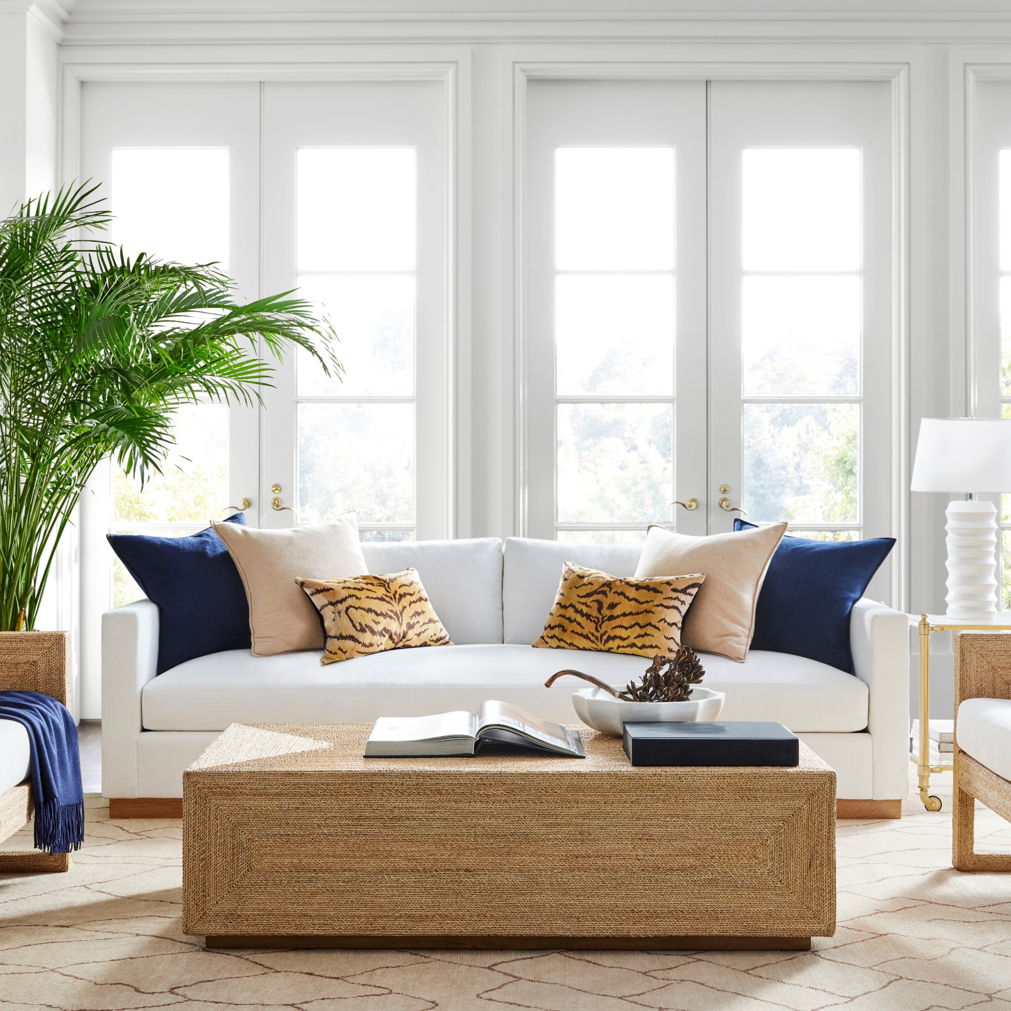 Avery Table Lamp