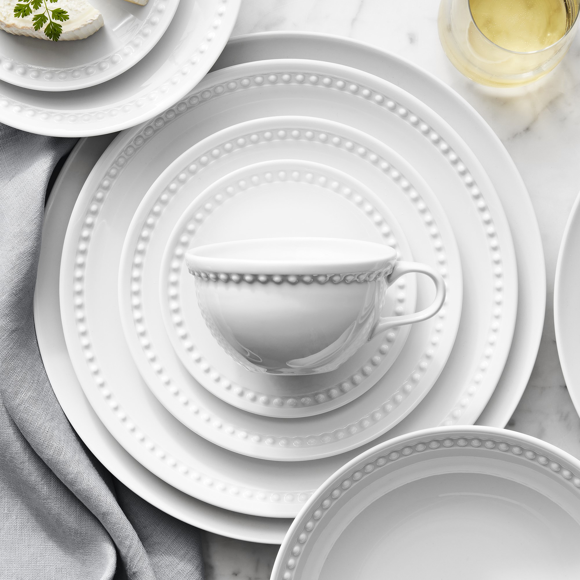 Pillivuyt Beaded Coupe 16-Piece Dinnerware Set with Pasta Bowl