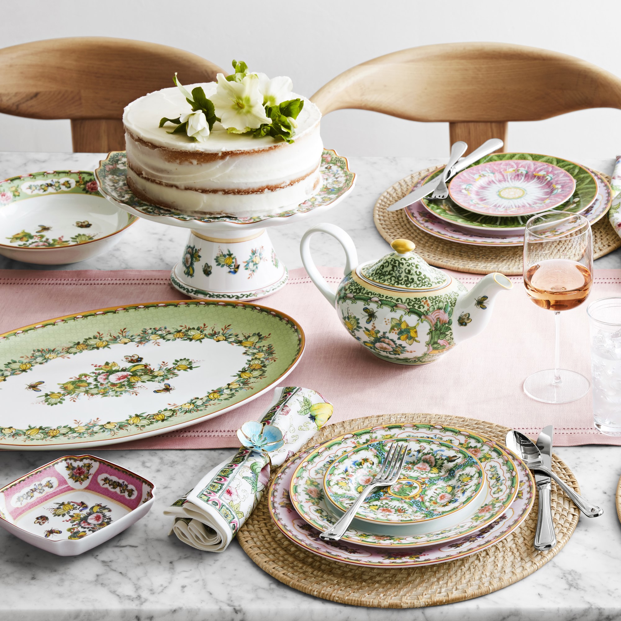 Famille Rose Tea Set