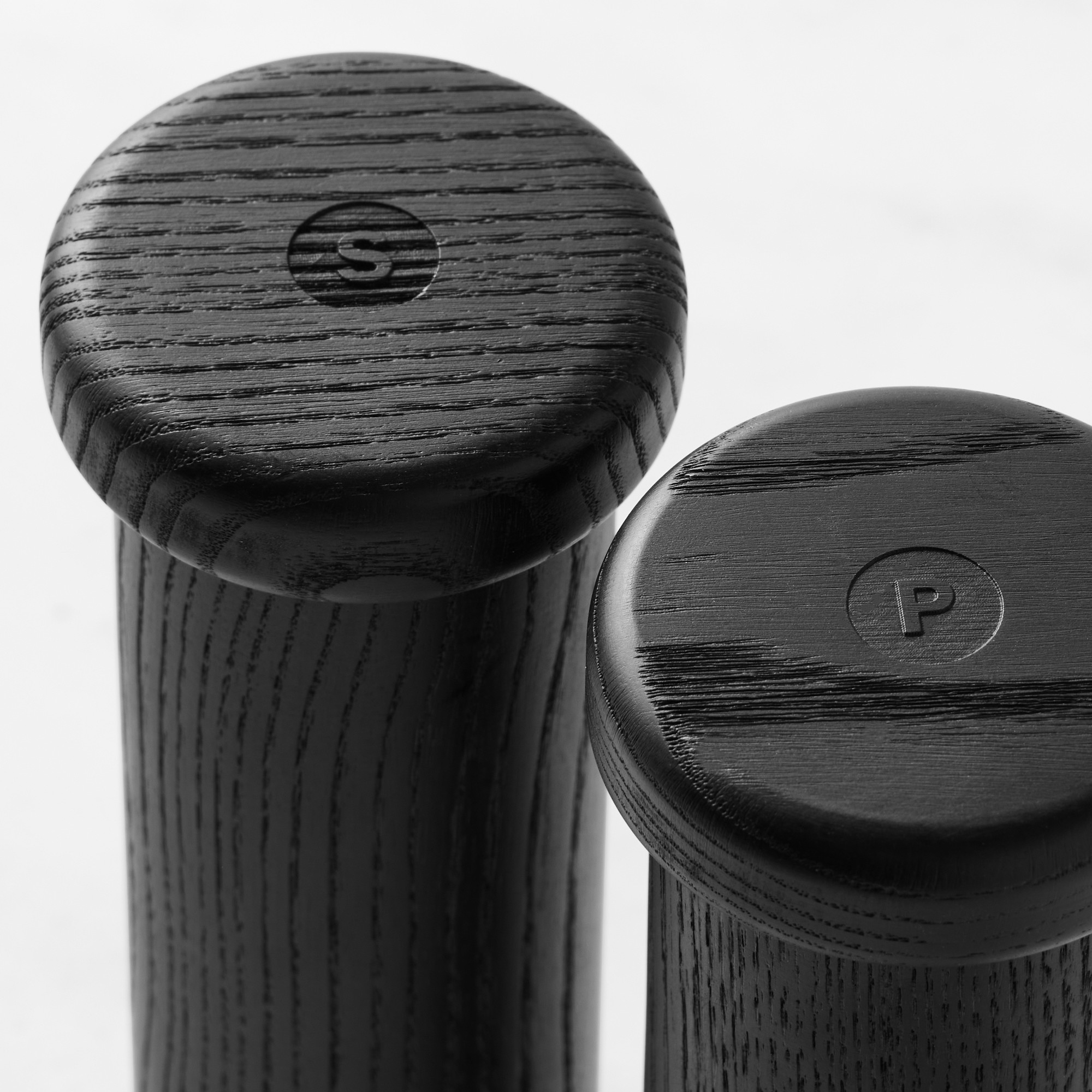 Williams Sonoma Ashwood Salt & Pepper Mills Set