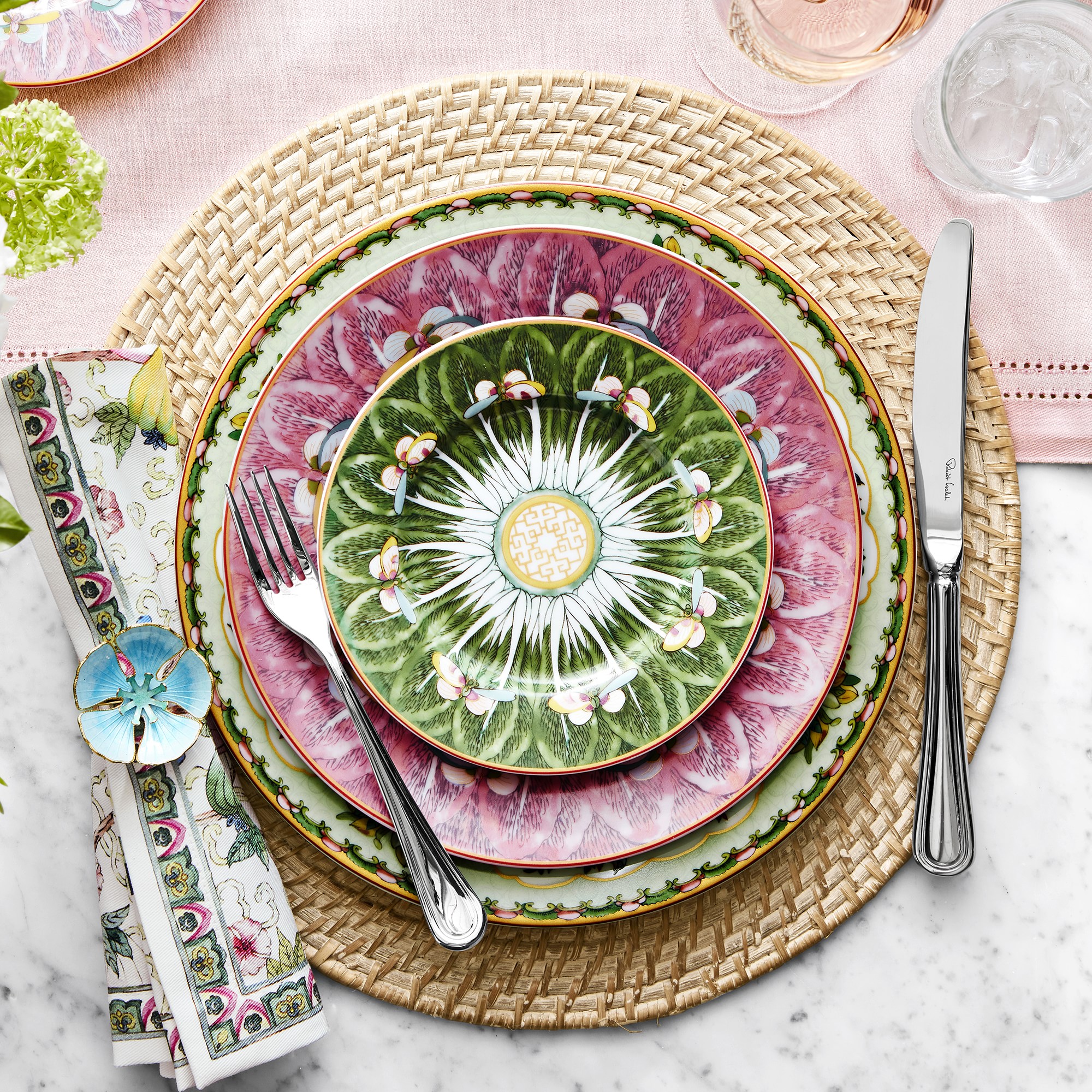 Famille RoseDinner Plates