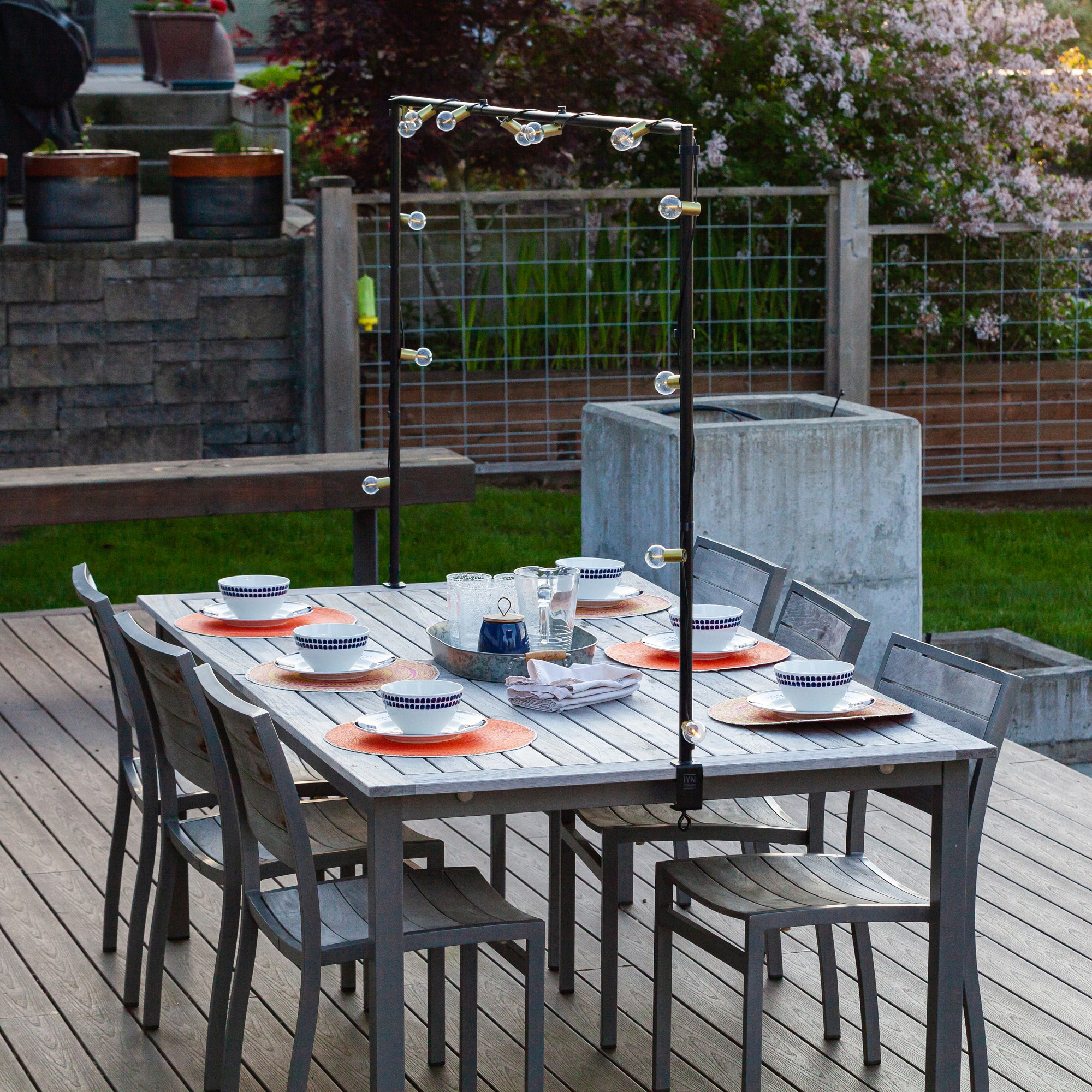 IYN Indoor Outdoor Table Frame for String Lights & Décor