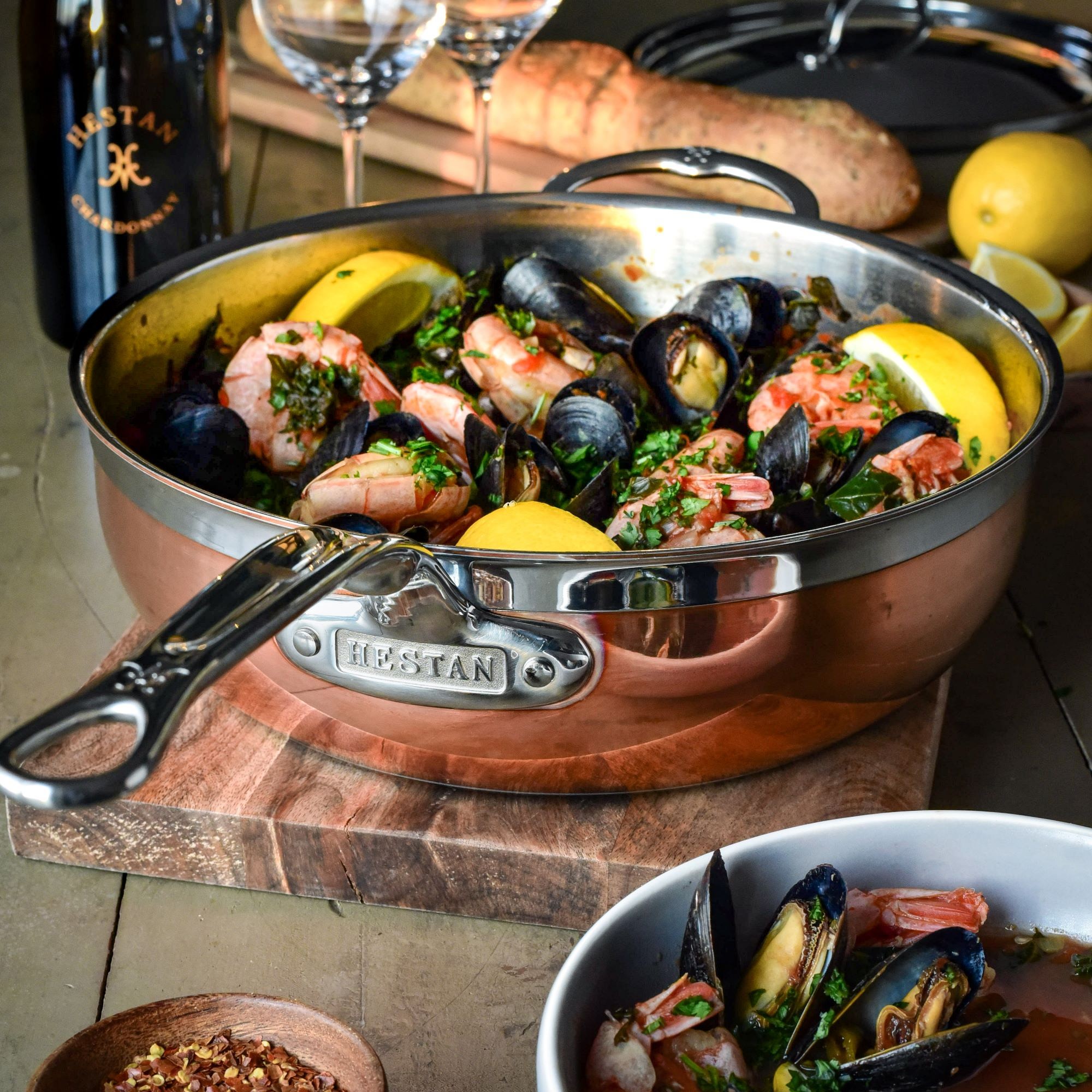 Hestan CopperBond Covered Essential Pan with Handle Helper, 5-Qt.