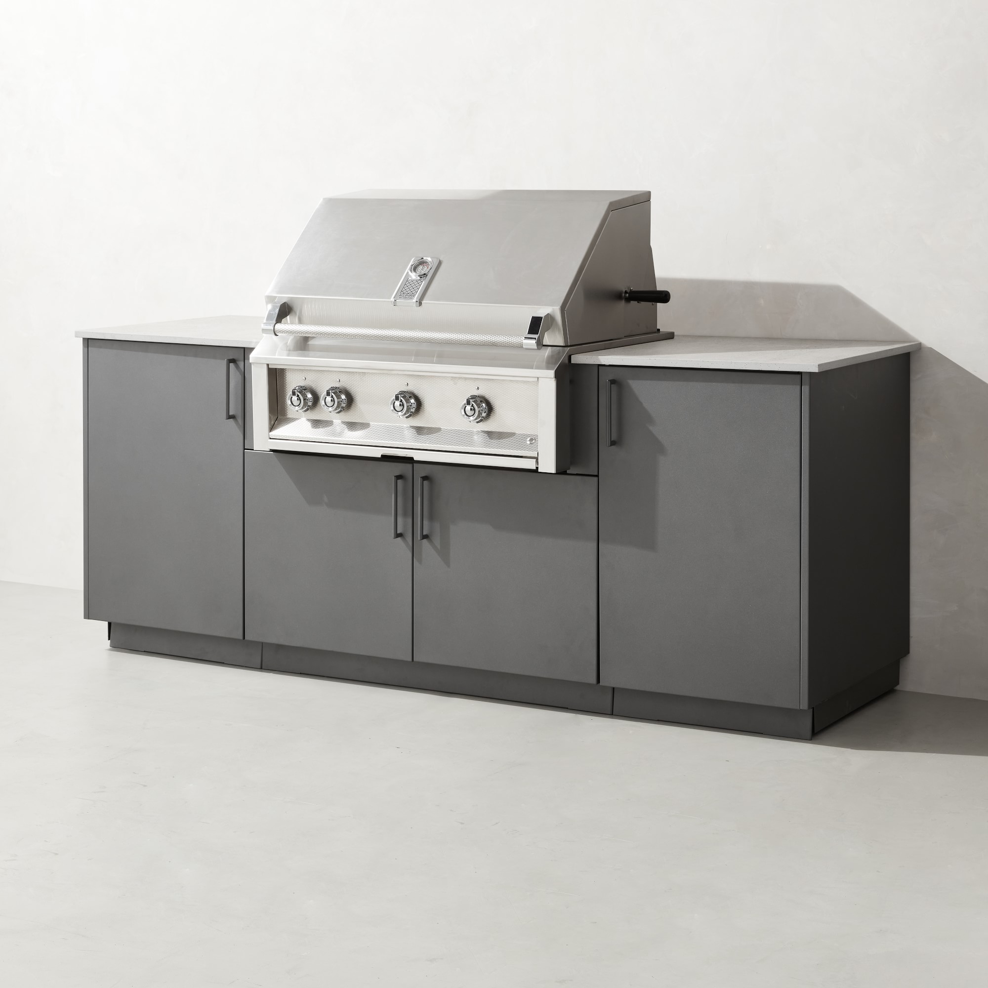Urban Bonfire Outdoor Kitchen x Twin Eagles 42” Grill