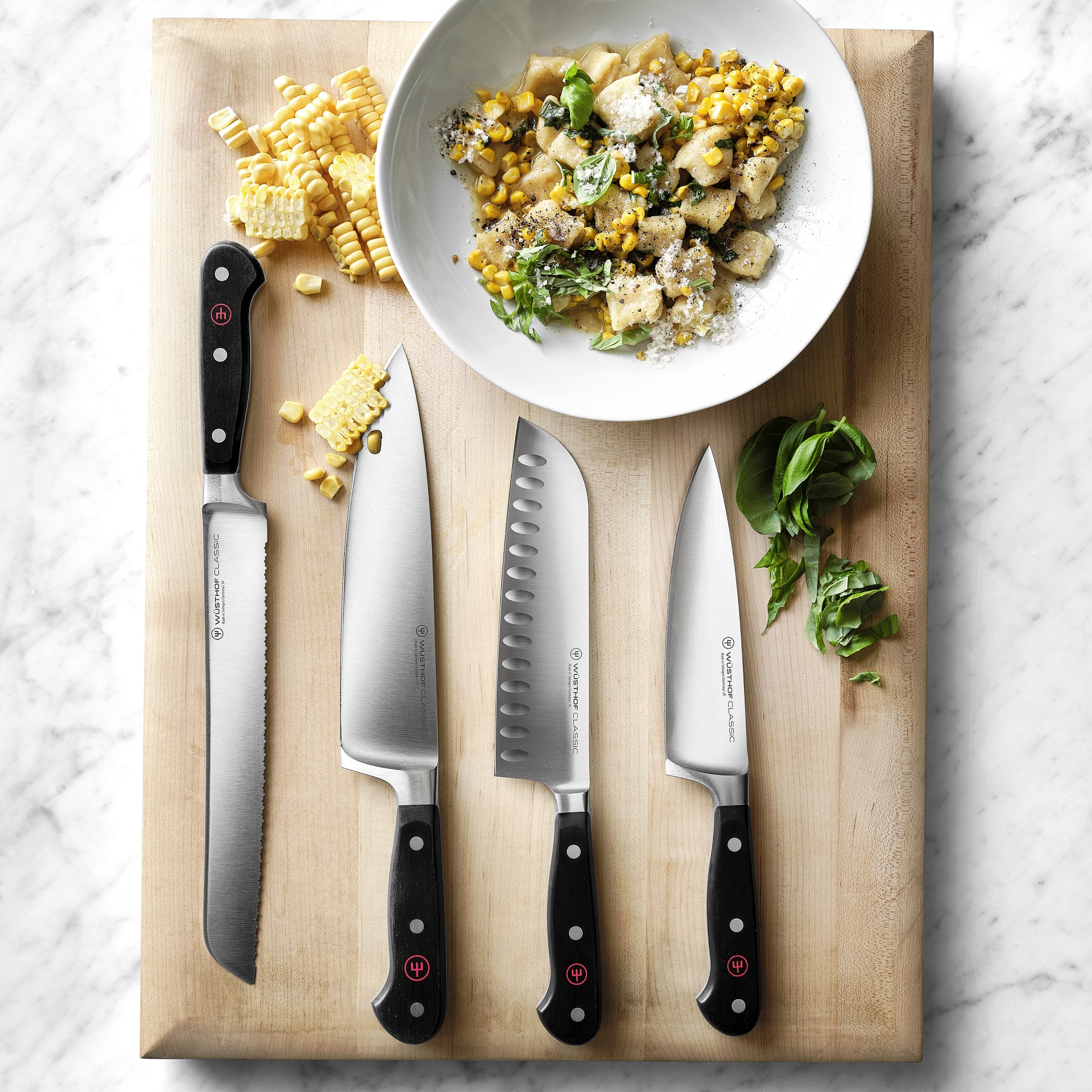 Wüsthof Classic Double-Serrated Bread Knife, 9
