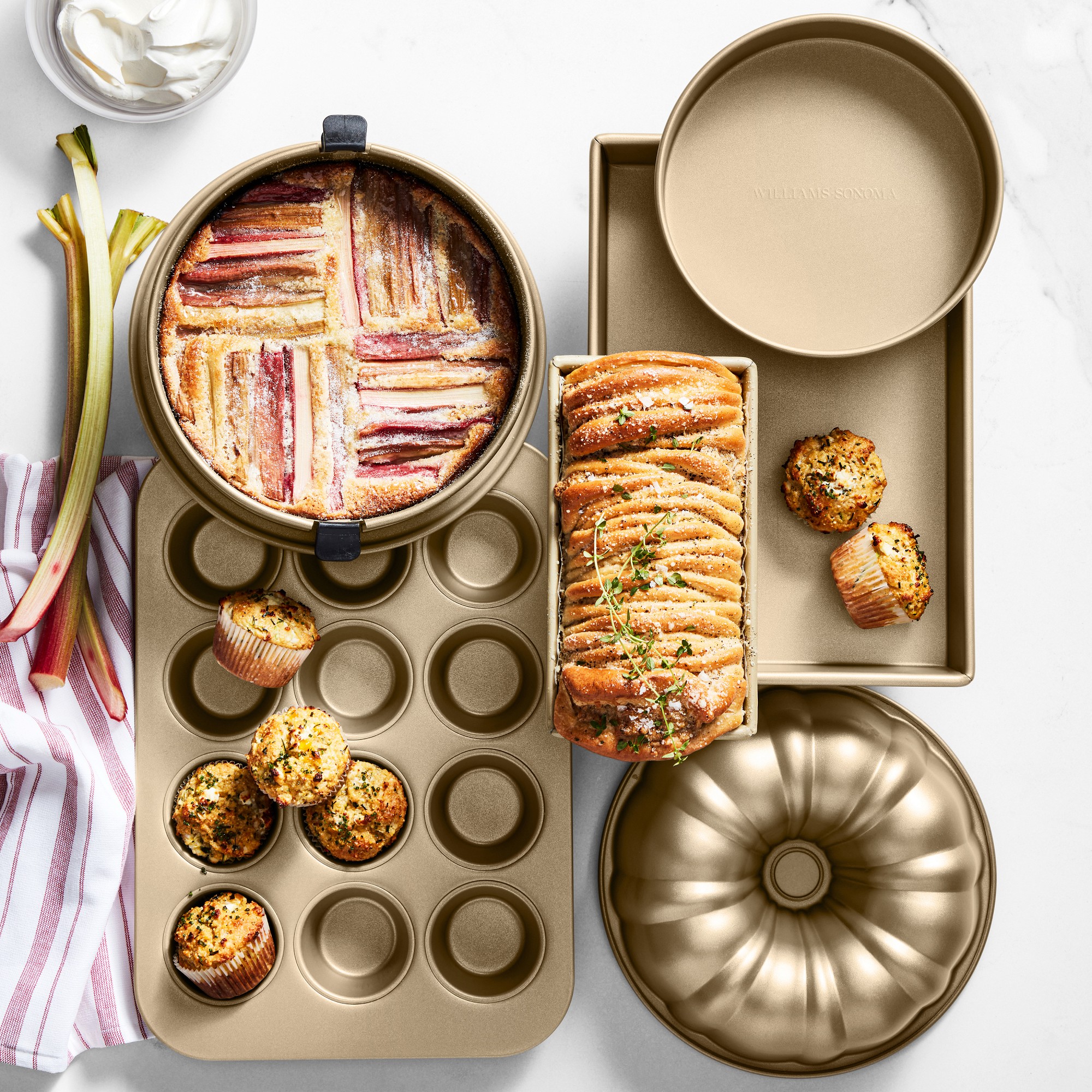 Williams Sonoma Goldtouch® Pro Nonstick Leakproof Springform Cake Pan, 10