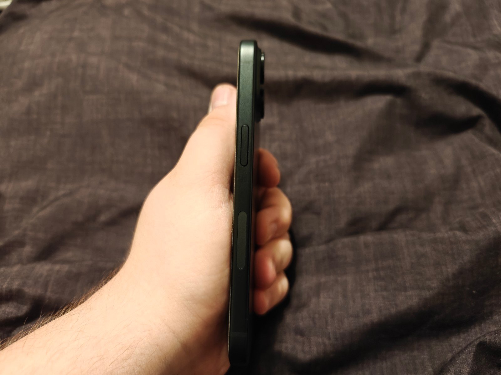 Apple iPhone 15 128 GB in Black for T-Mobile 7K96