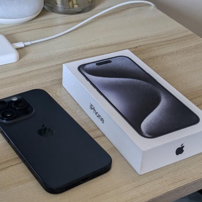 iphone 15 pro 8R85