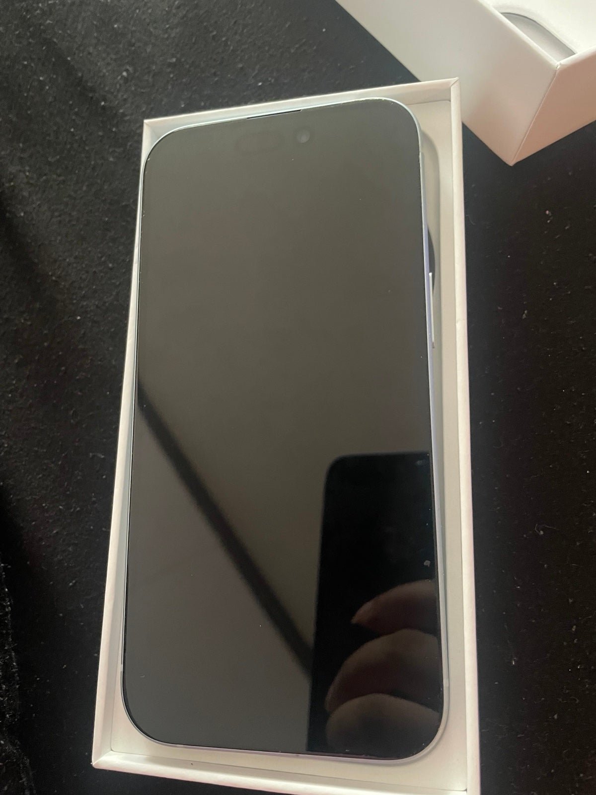 iPhone 15 6R87