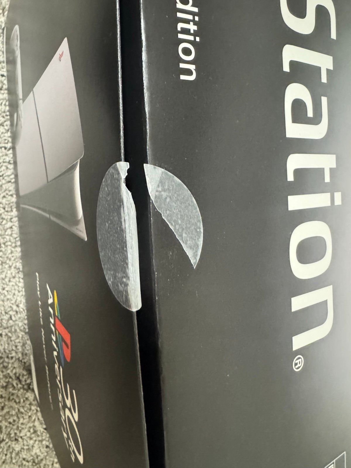 PlayStation 5 30th anniversary limited edition 2M86