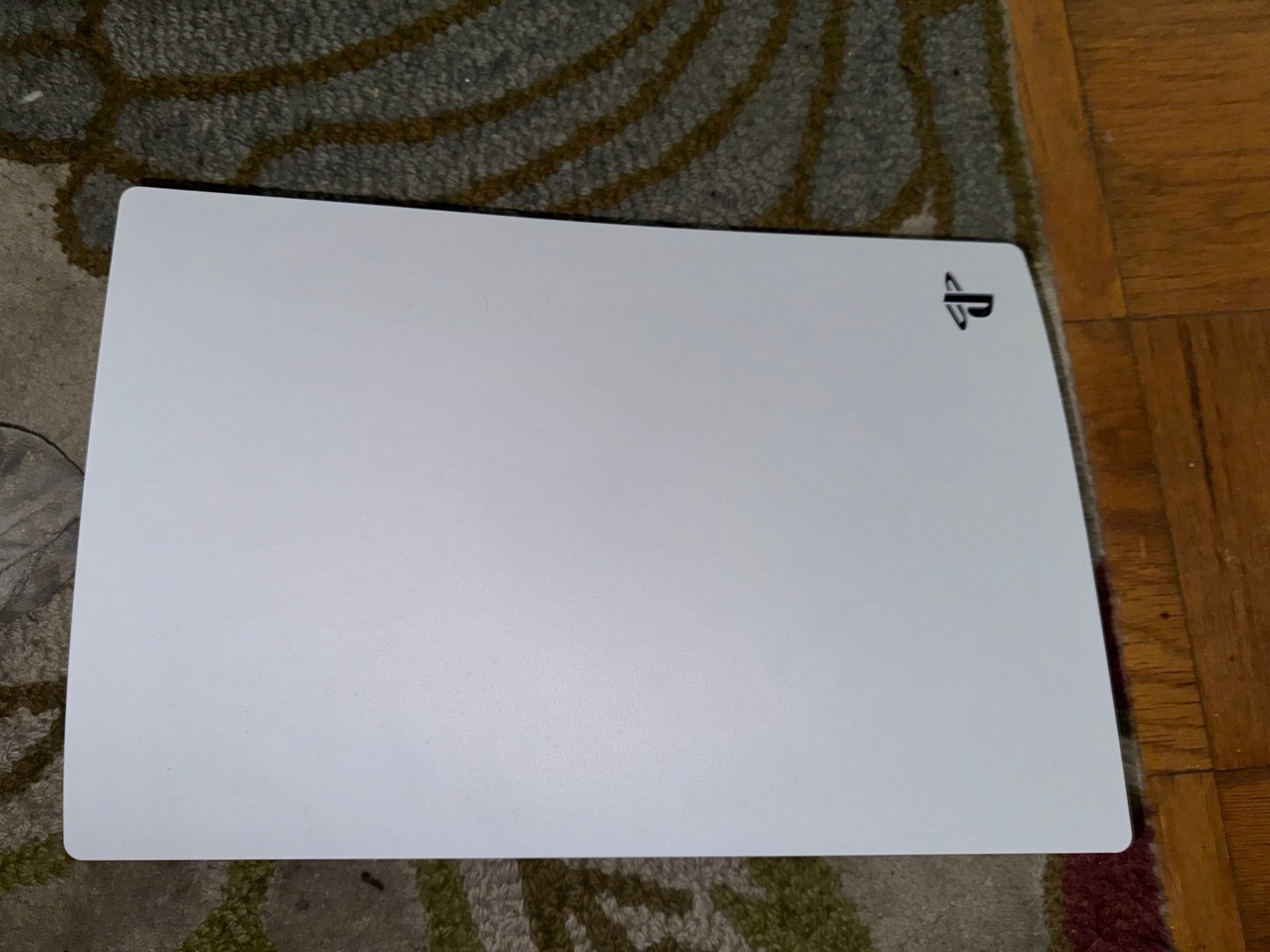 Sony PlayStation 5 Console in White 7O78