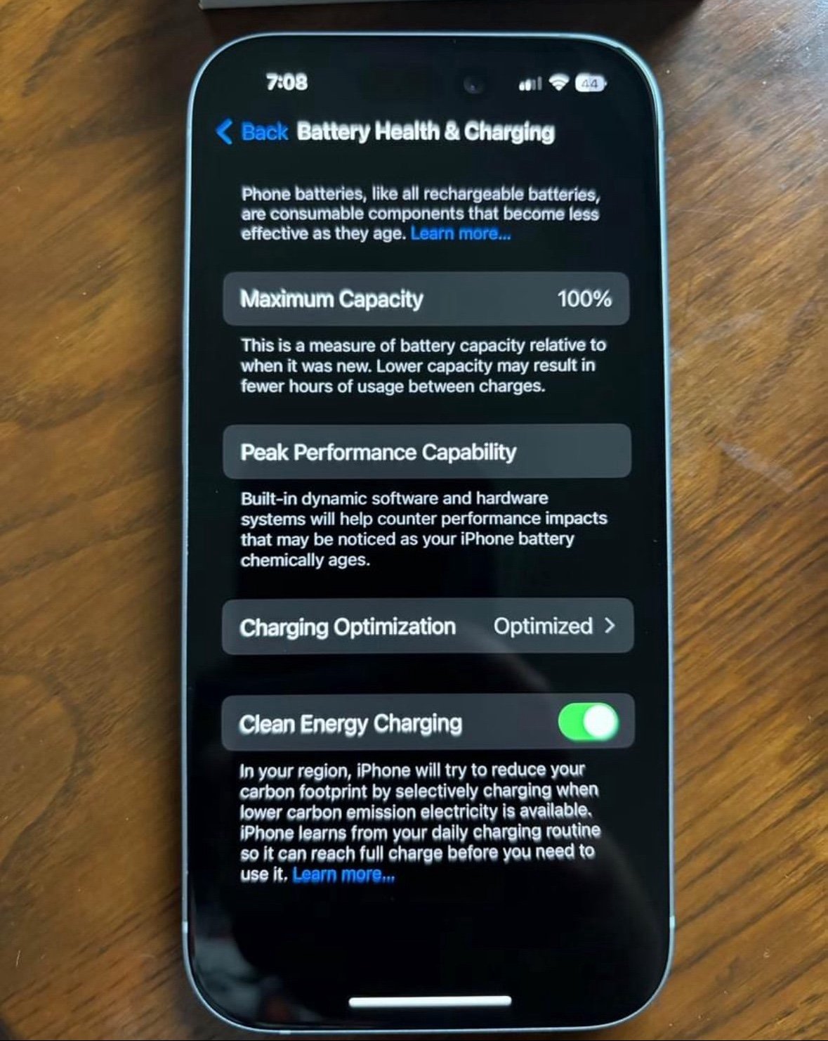 iPhone 15 8E56