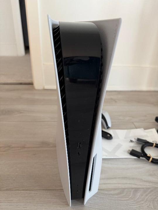 PlayStation 5 Disc Version Full Set with Madden 23 8Z12