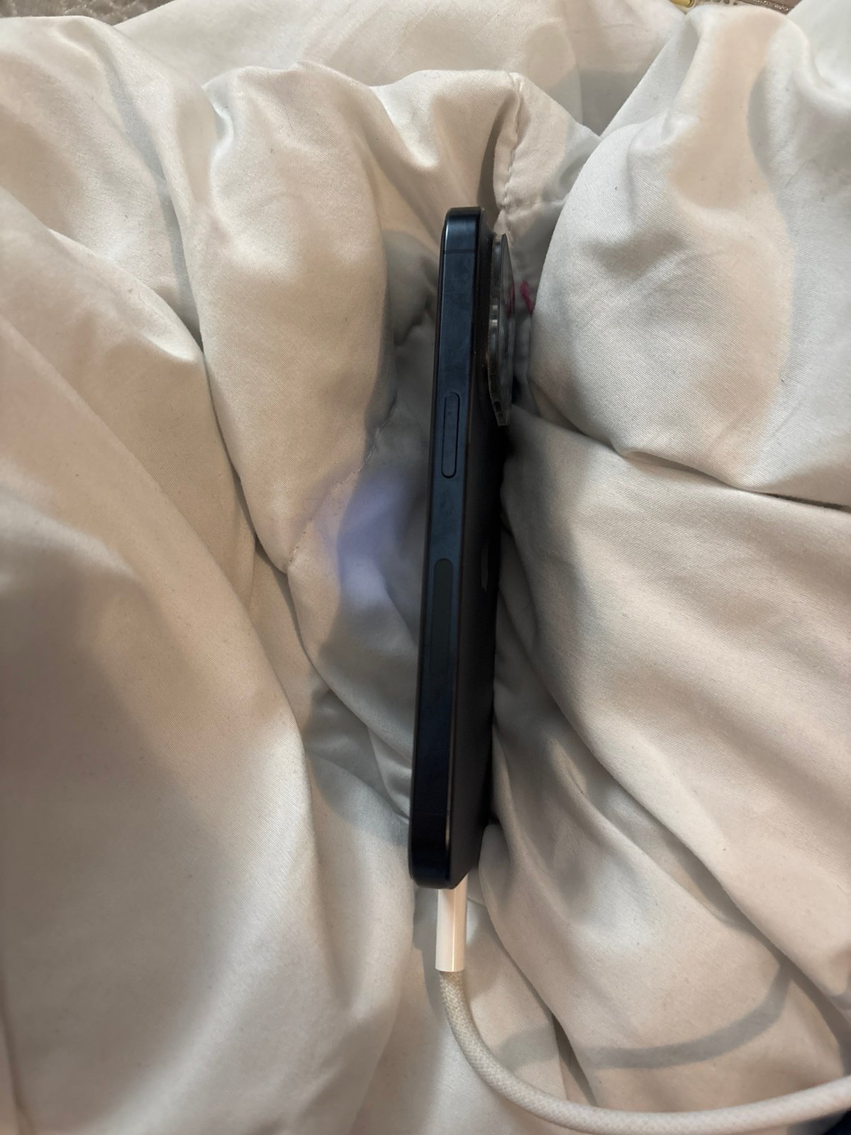 iPhone 15 pro 6N35