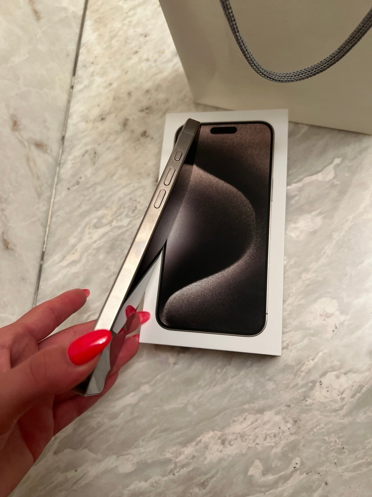 Apple iphone 15 pro max fully unlocked iPhone 15 Pro Max 256GB Natural Titanium 7V88