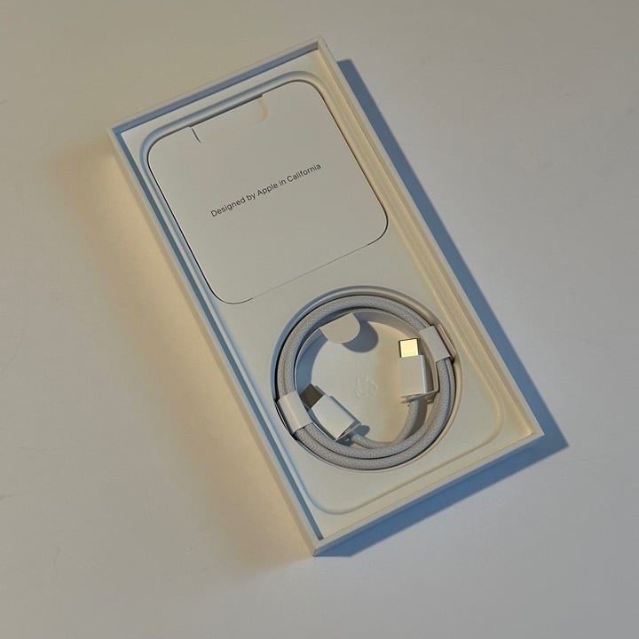 Iphone 15 Pro Max Blue Titanium 256 GB Unlocked with Warranty 5U65