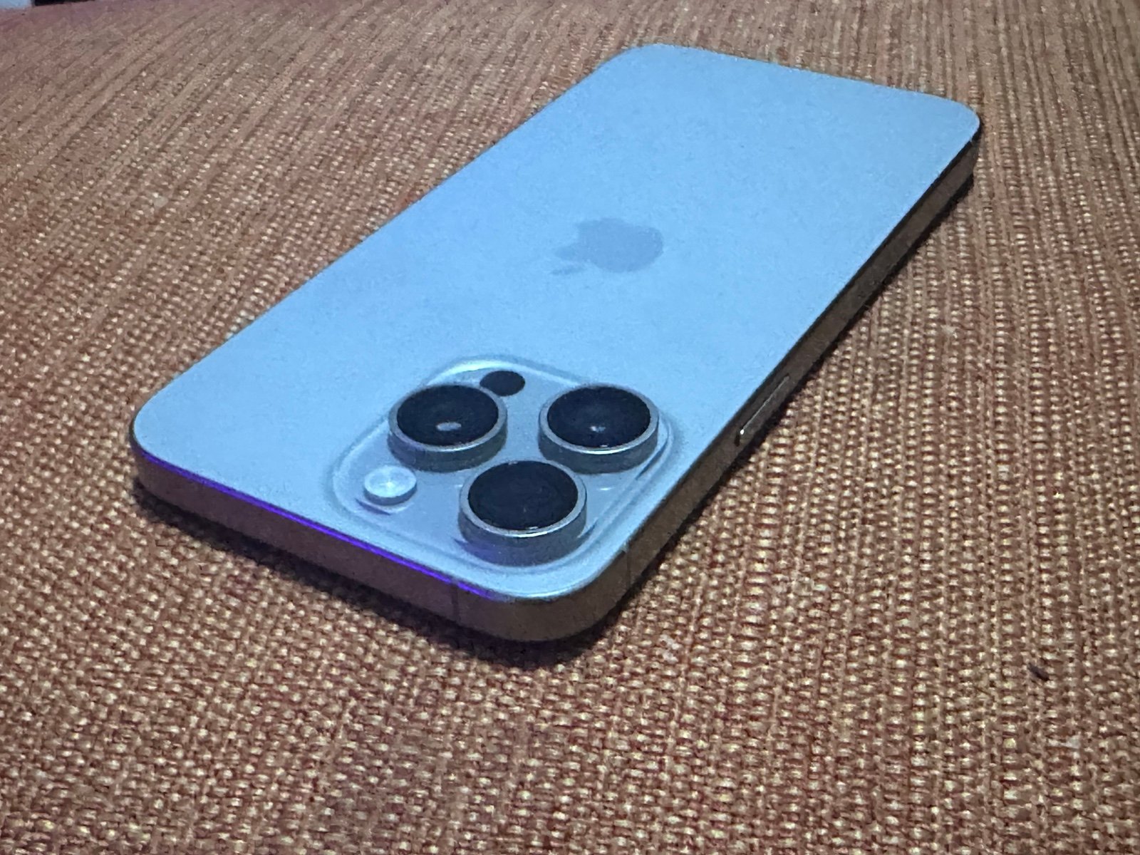 Apple iPhone 15 Pro Max 256GB ATT Unlocked Titanium 1Z52