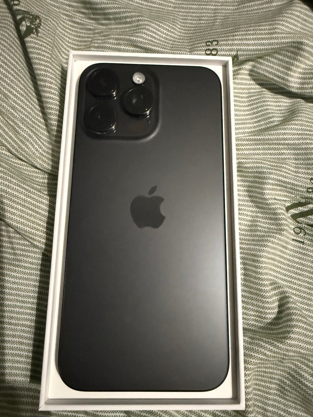 iphone 15 pro max phone unlocked 256 GB 6M29