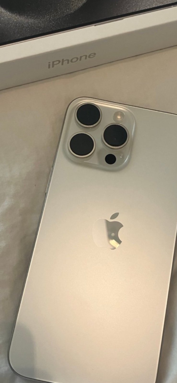 iPhone 15 Pro Max Verizon 9W87