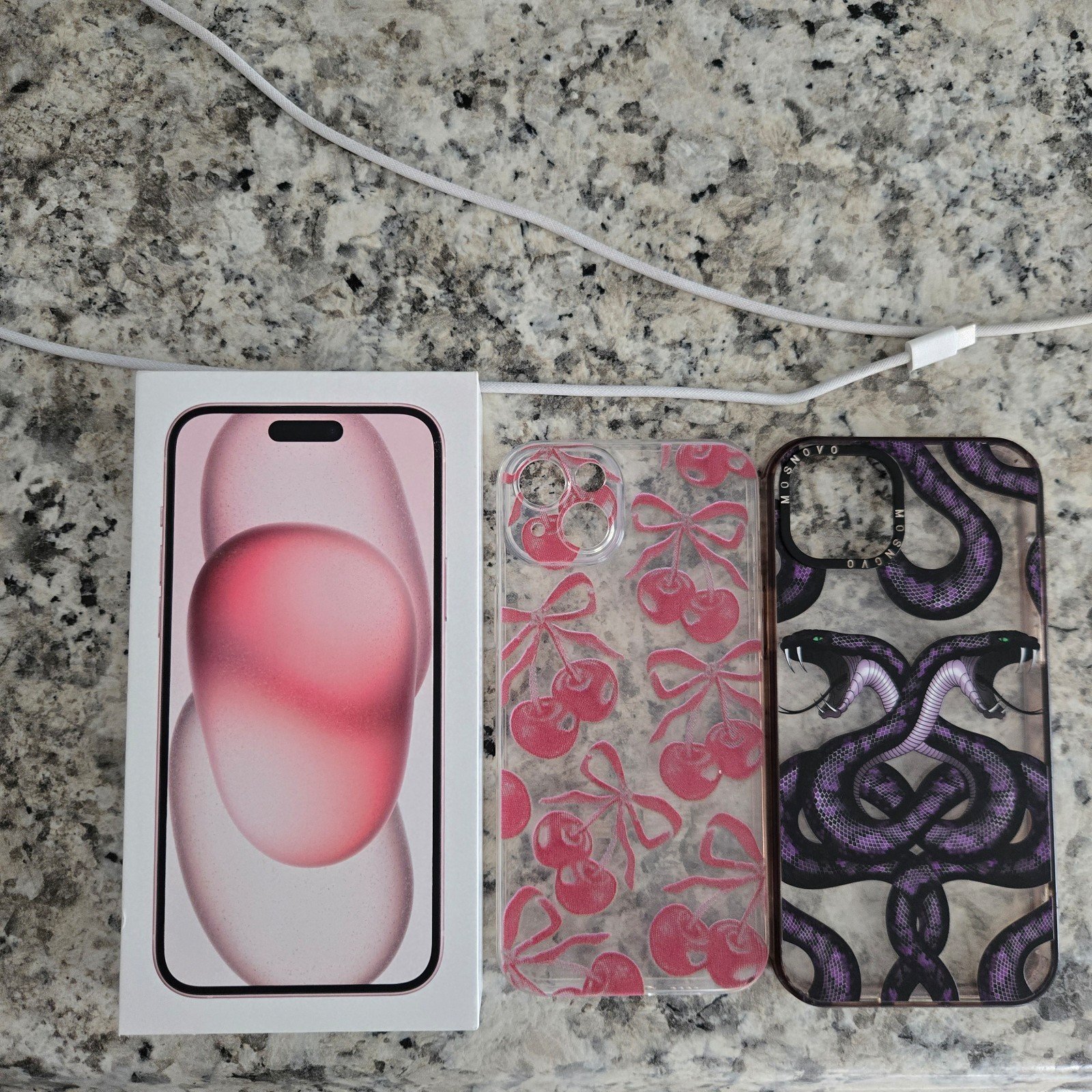 UNLOCKED Pink iPhone 15 plus 256gb 3F15
