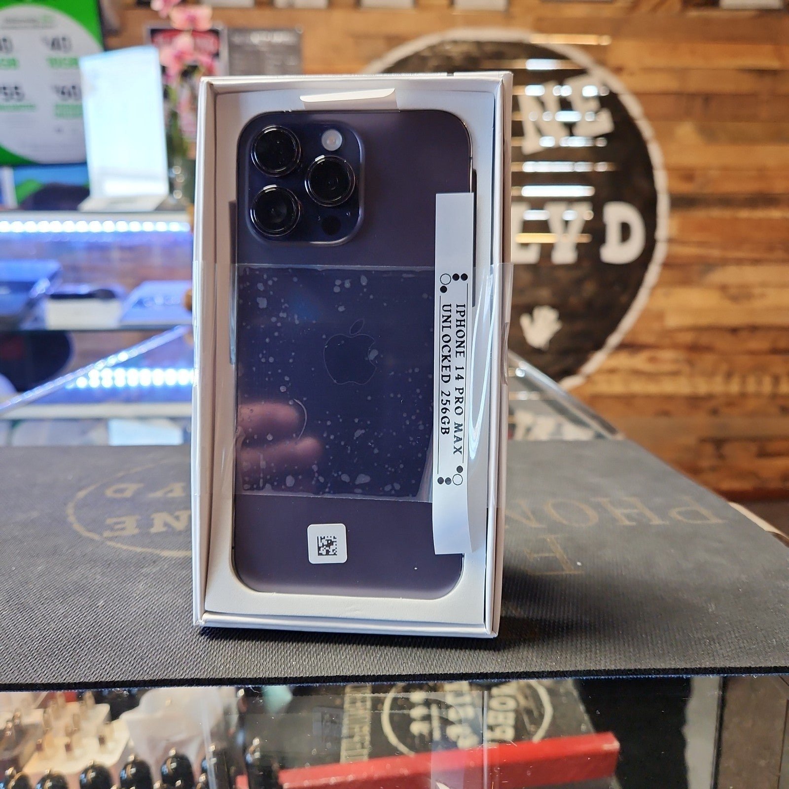 Apple iPhone 14 Pro Max 128 GB in Deep Purple for Unlocked 9Q35