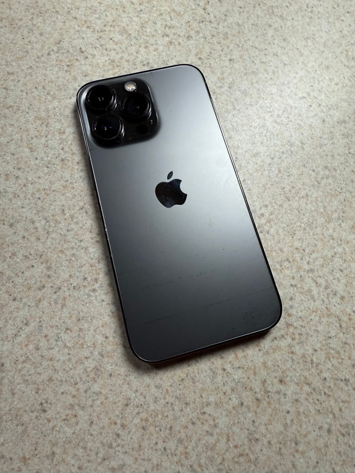 Apple iPhone 13 Pro 265gb 3M89