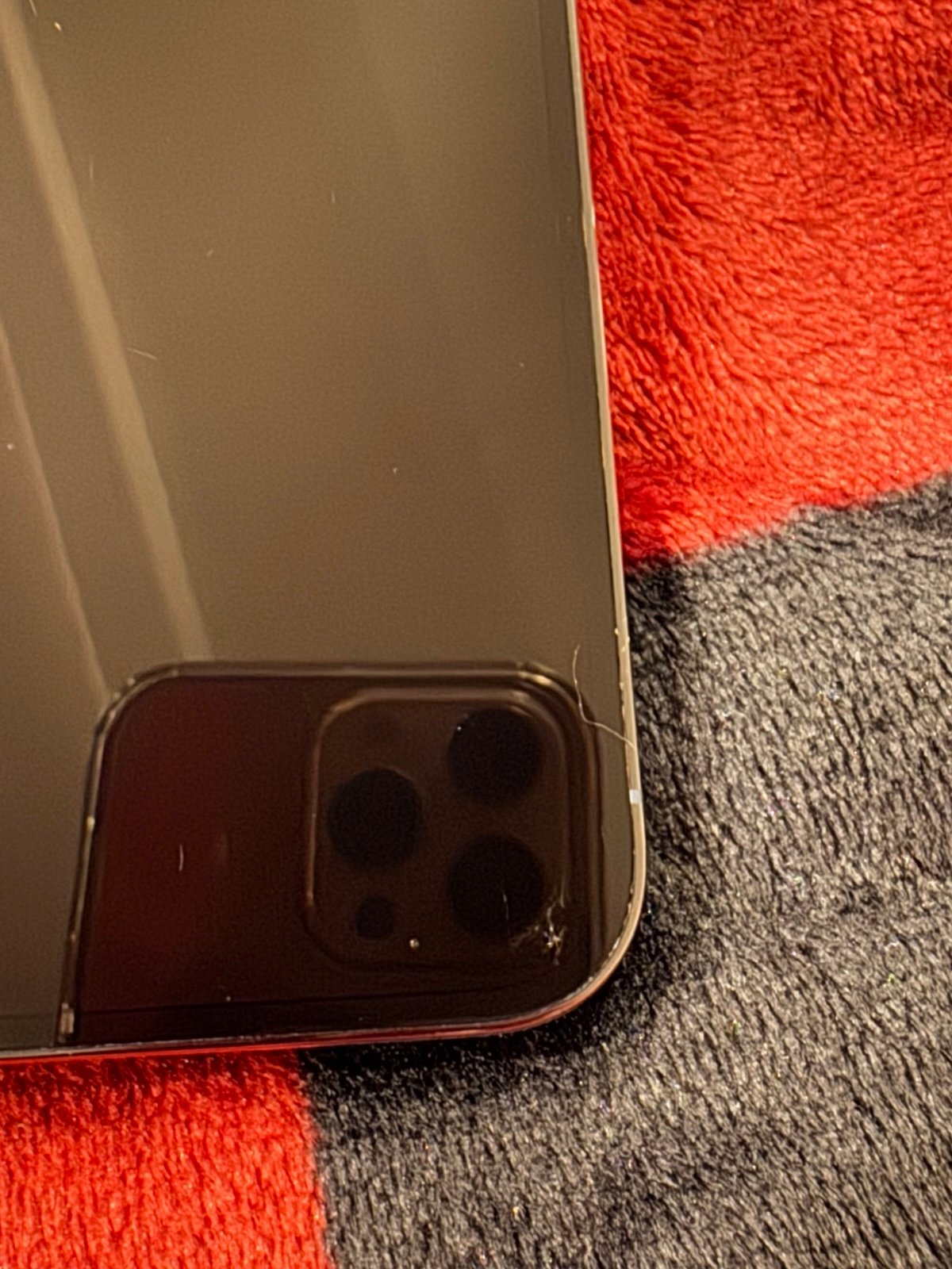 iPhone 13 Pro Max 8C23