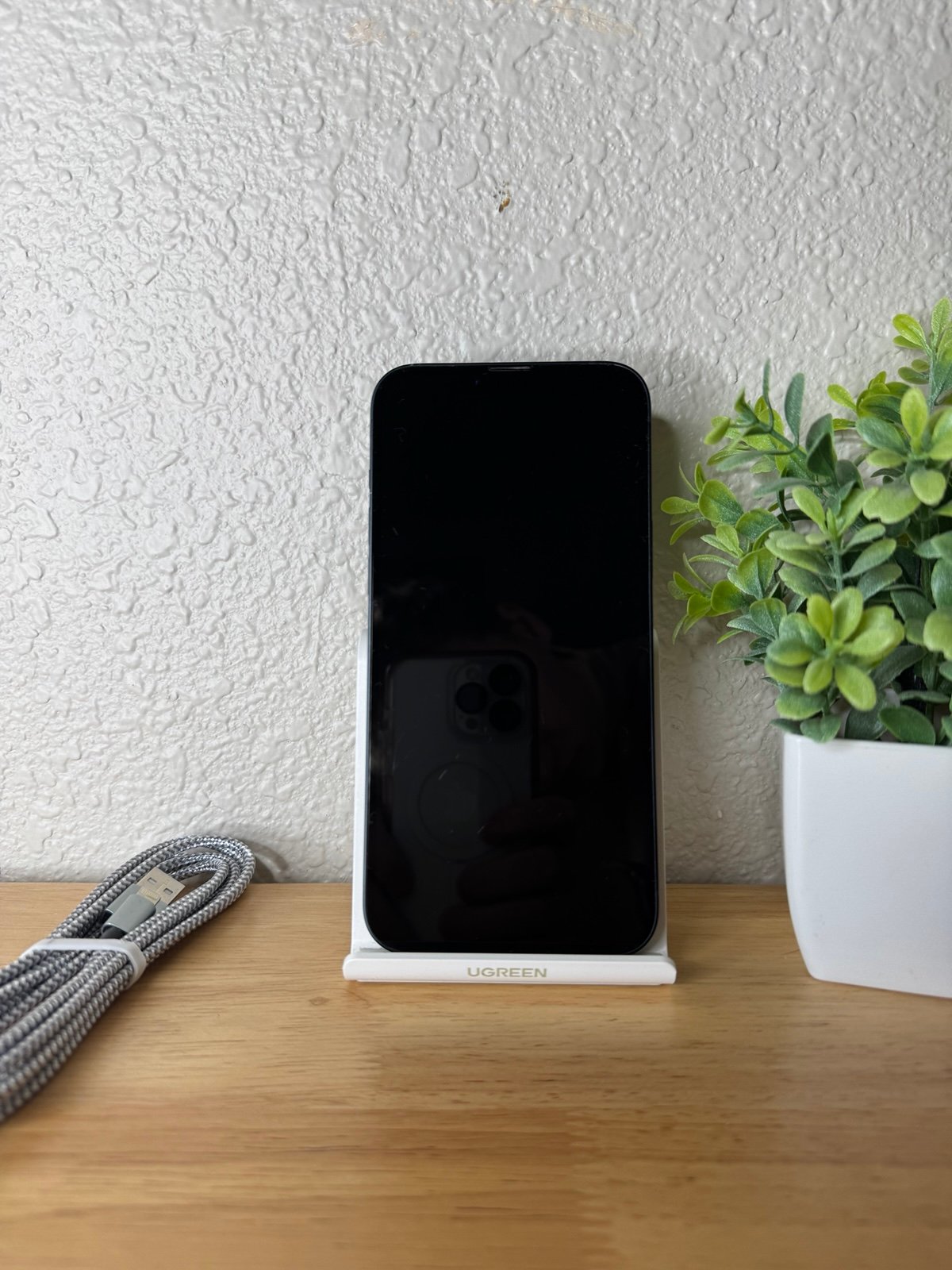 Apple iPhone 14 Plus 256GB in Black for Unlocked 1F52