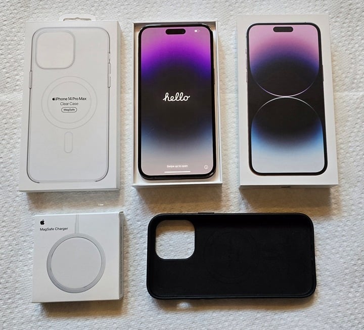 Apple iPhone 14 Pro Max 512GB Bundle 7T37