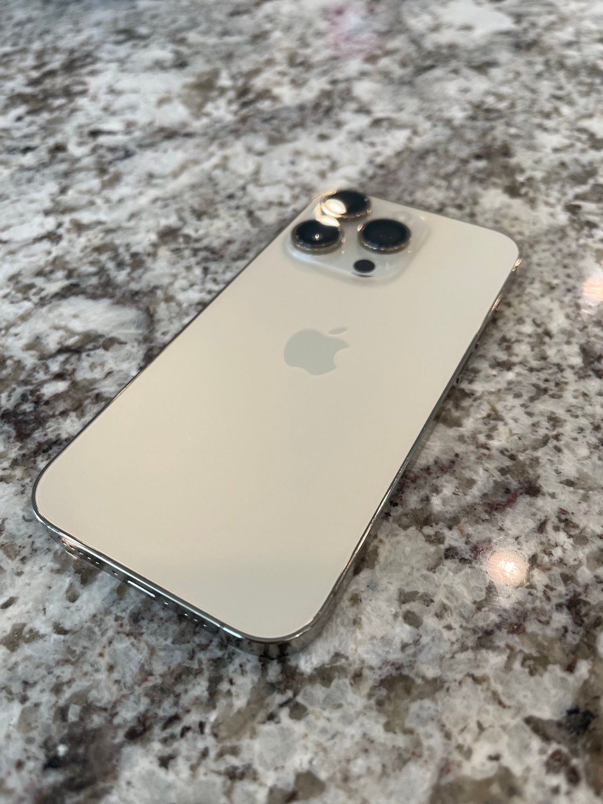 Apple iPhone 14 Pro 512GB in Gold for Unlocked 6G95