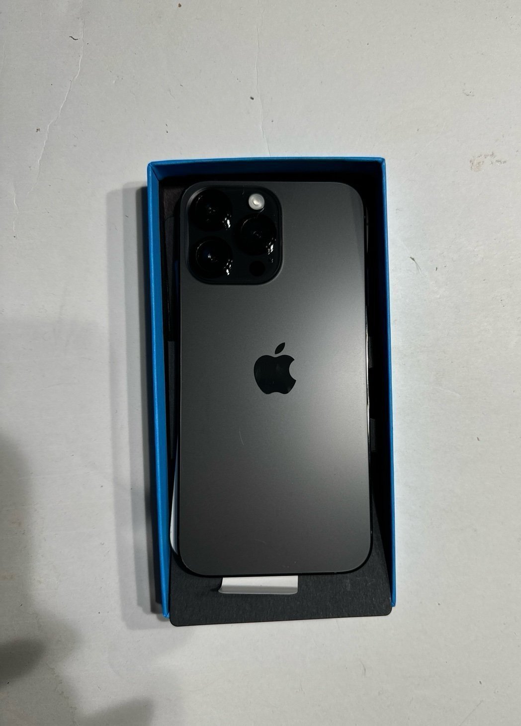 Brand new Apple iPhone 14 Pro Max - 256 GB - Black (AT&T) (Single SIM) 9W35