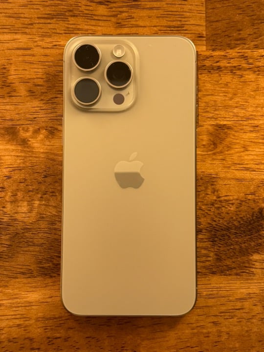 Apple iPhone 15 Pro Max 256GB 5R22