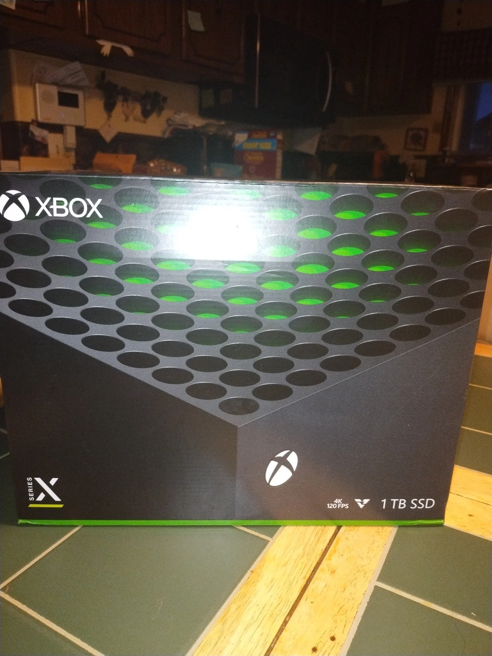 Xbox Series X 7M93