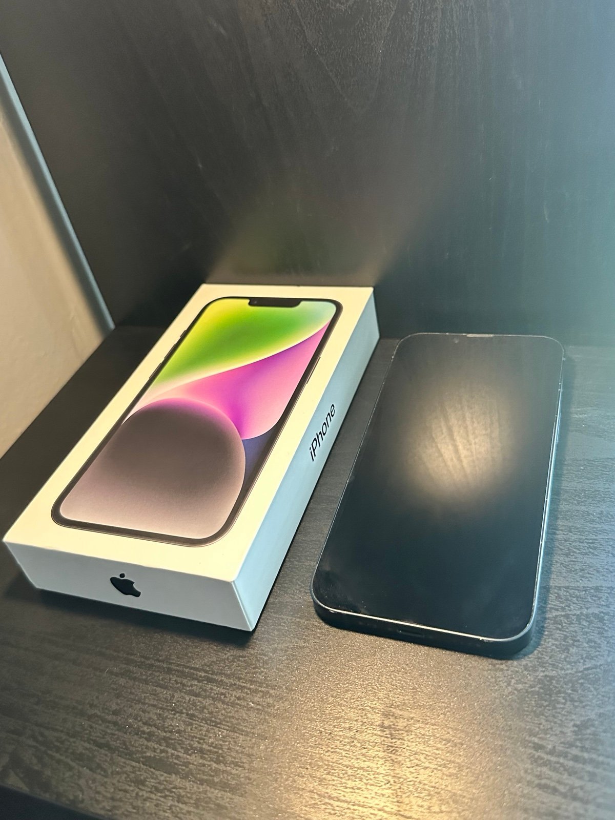 Apple iPhone 14 128 GB in Midnight 3Q11