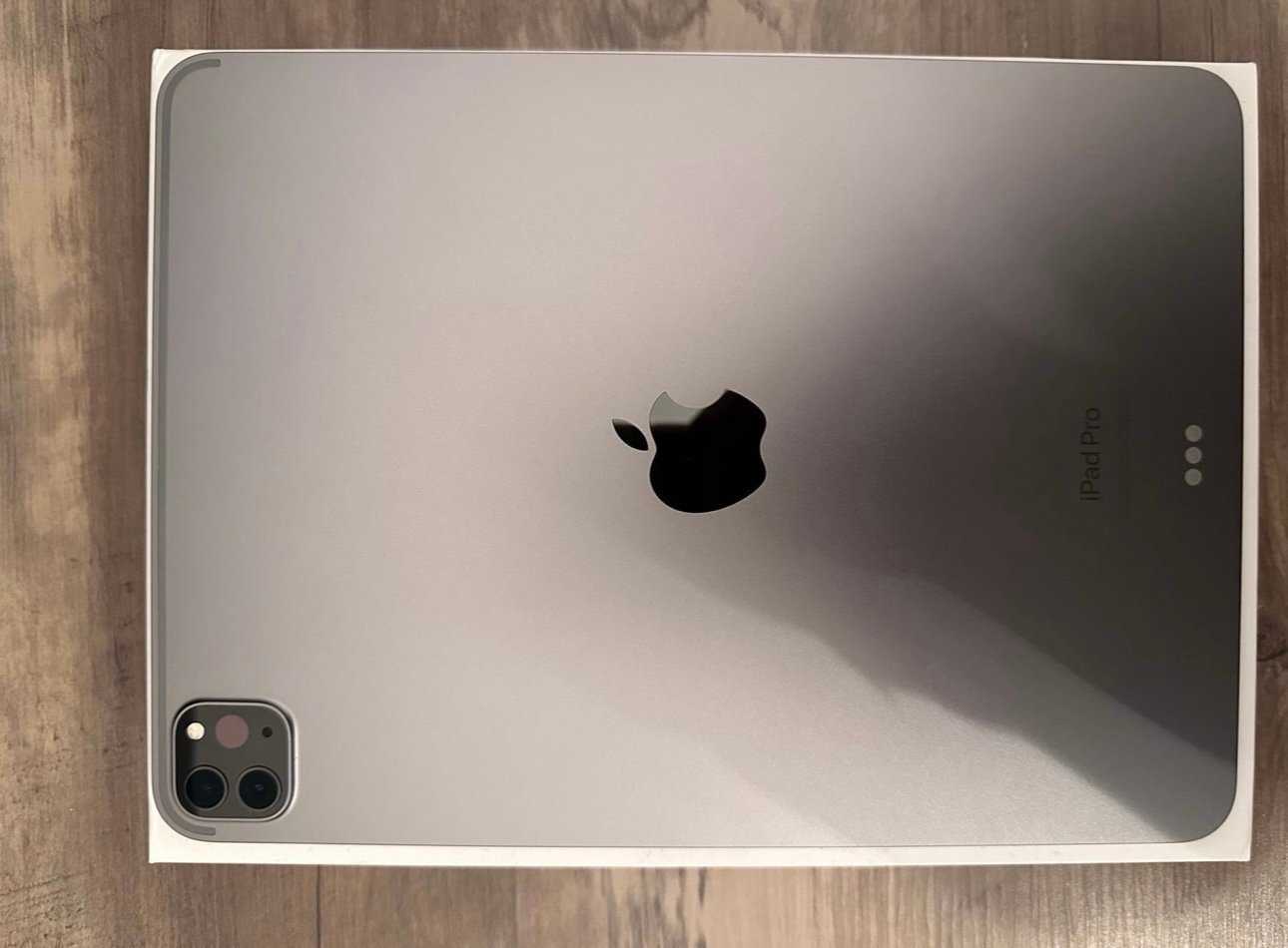 ipad pro 11-inch 4th Gen (2023) 3R37