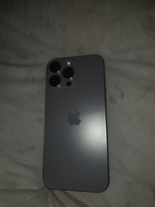 iPhone 16 Pro Max 256GB Natural Titanium Unlocked 6G79