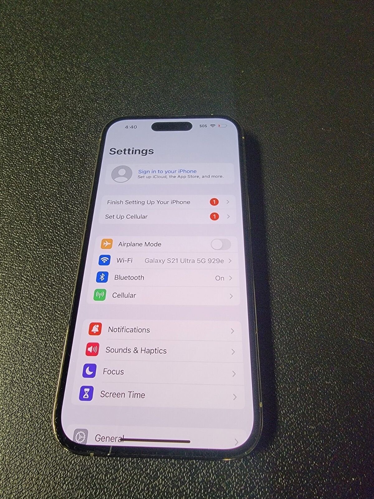 Apple iPhone 14 Pro - 128 GB - Gold (Unlocked) 1U67